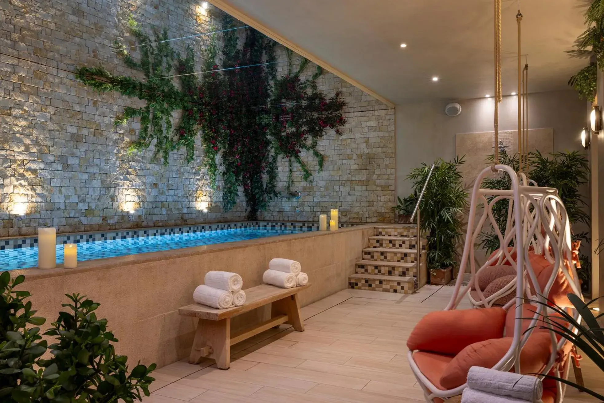 Swimming pool in Royal Madeleine Hotel & Spa Swimming pool in Royal Madeleine Hotel & Spa