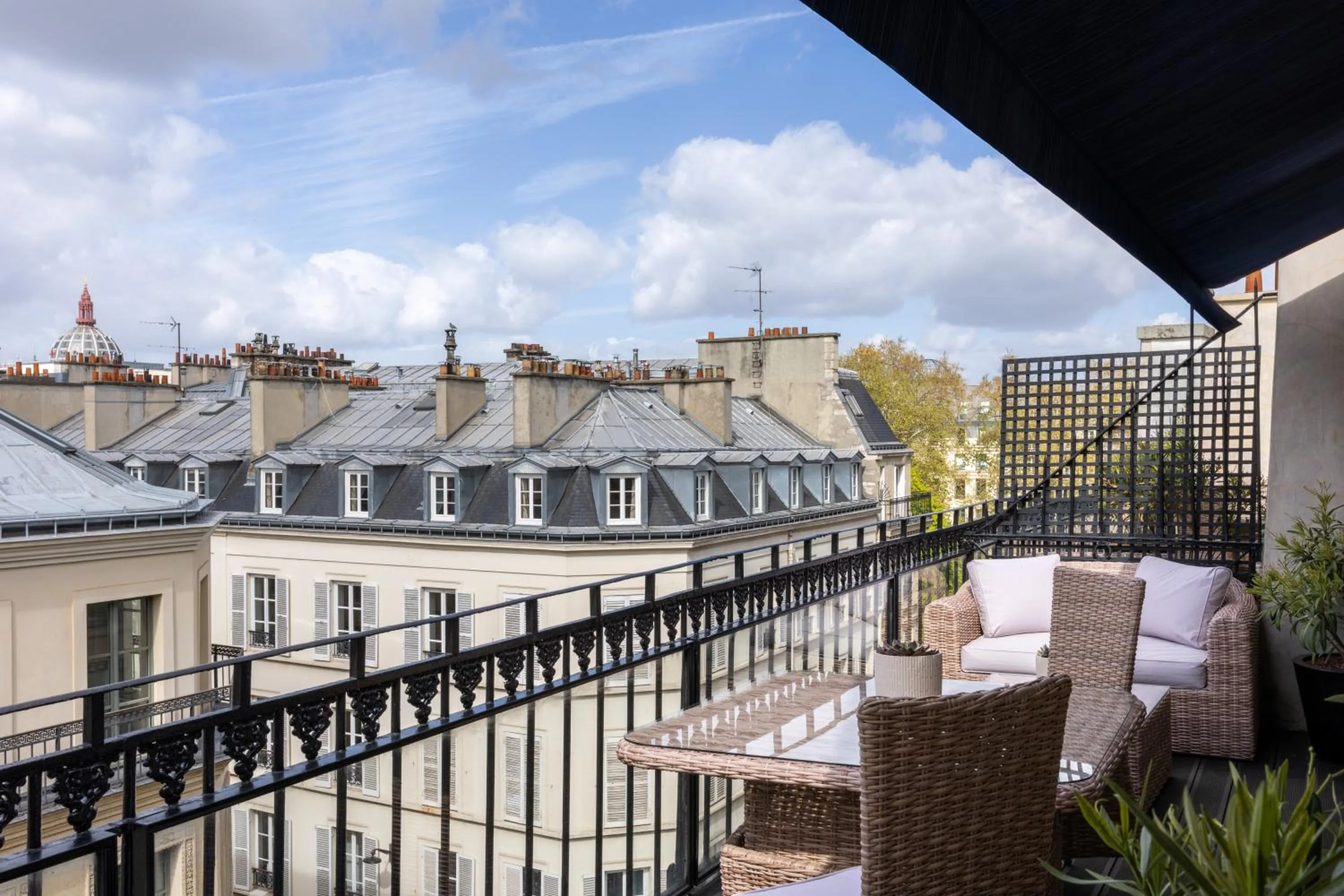 Balcony/Terrace in Royal Madeleine Hotel & Spa