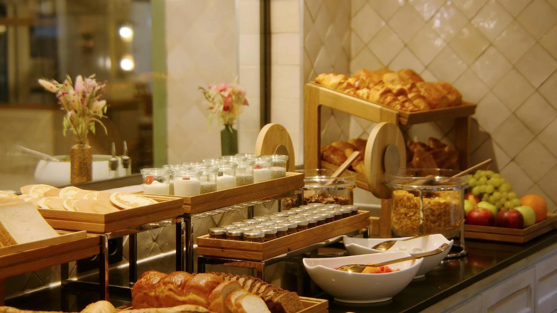 Breakfast in Royal Madeleine Hotel & Spa