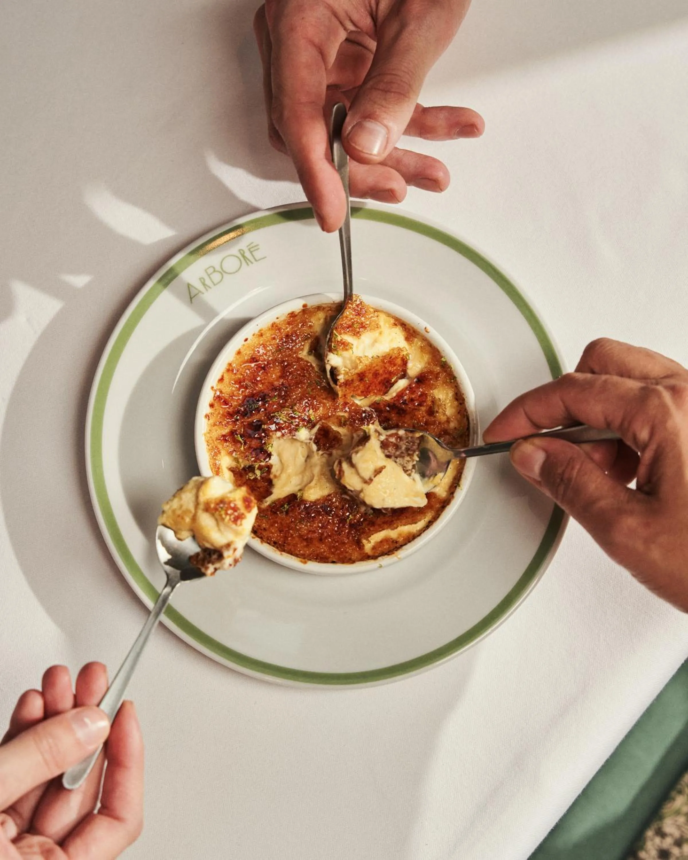 Restaurant/places to eat in Royal Madeleine Hotel & Spa