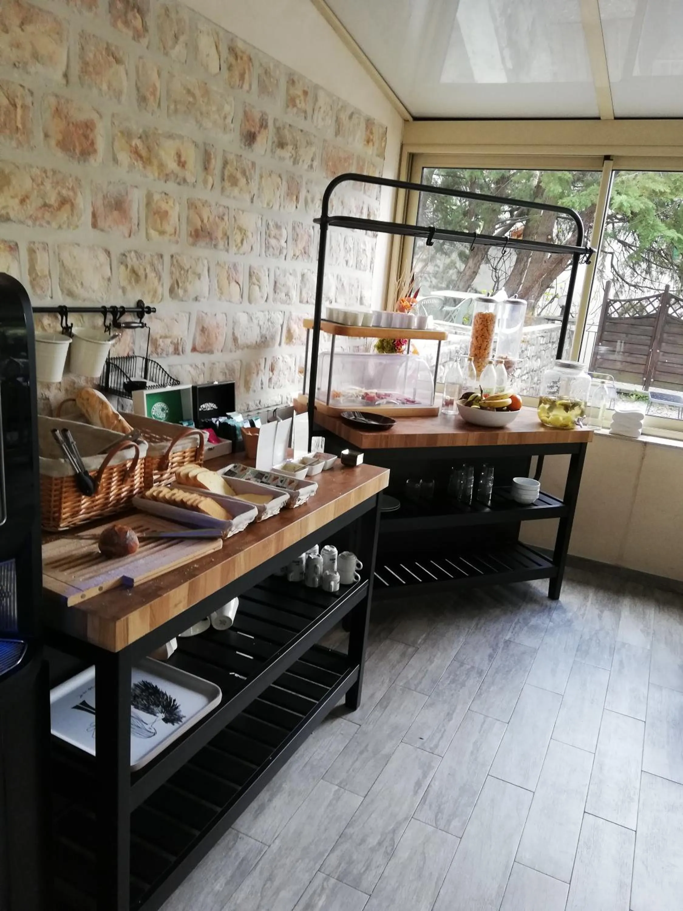 Buffet breakfast in Logis Hotel & Restaurant Le Carnot