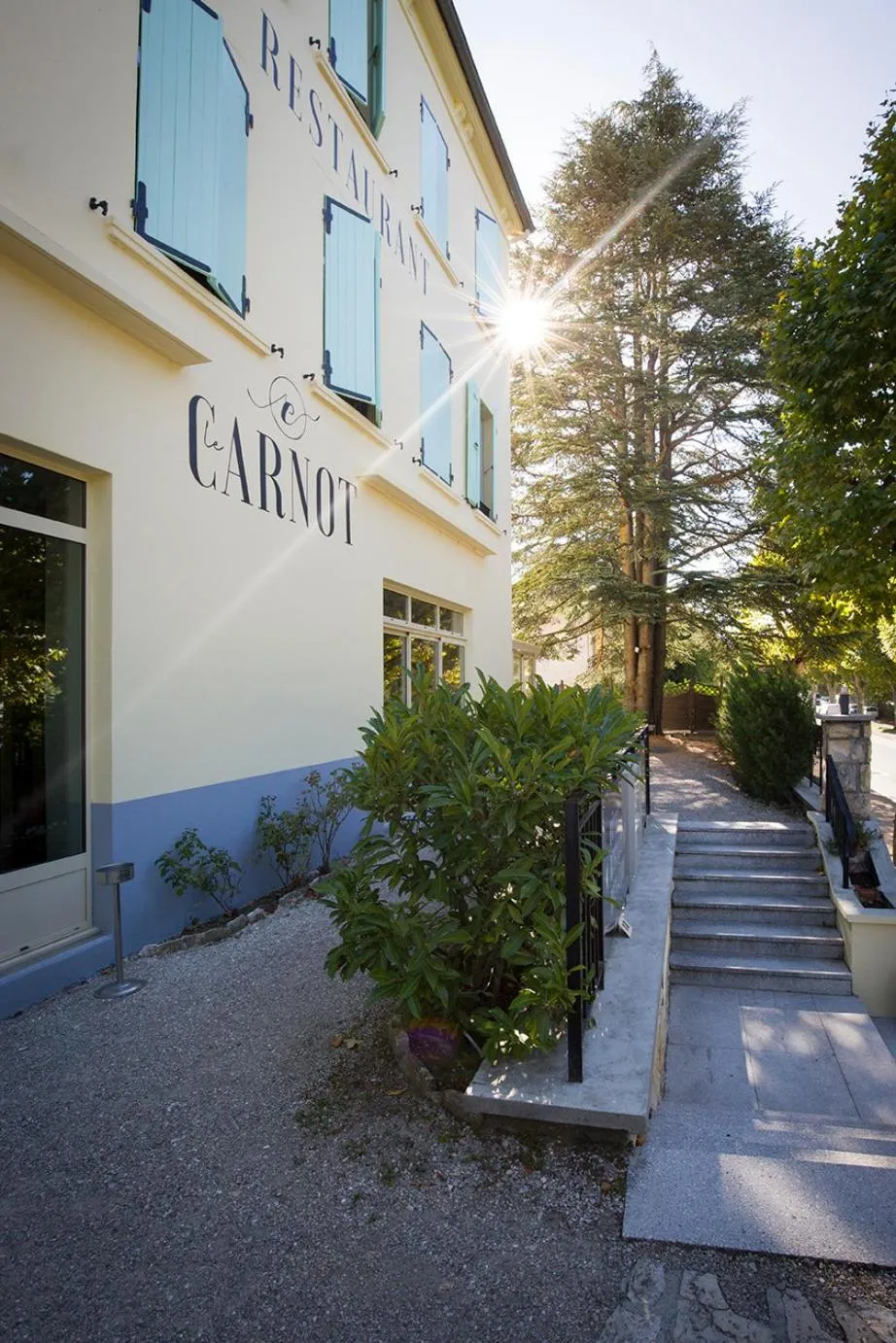 Property building in Logis Hotel & Restaurant Le Carnot
