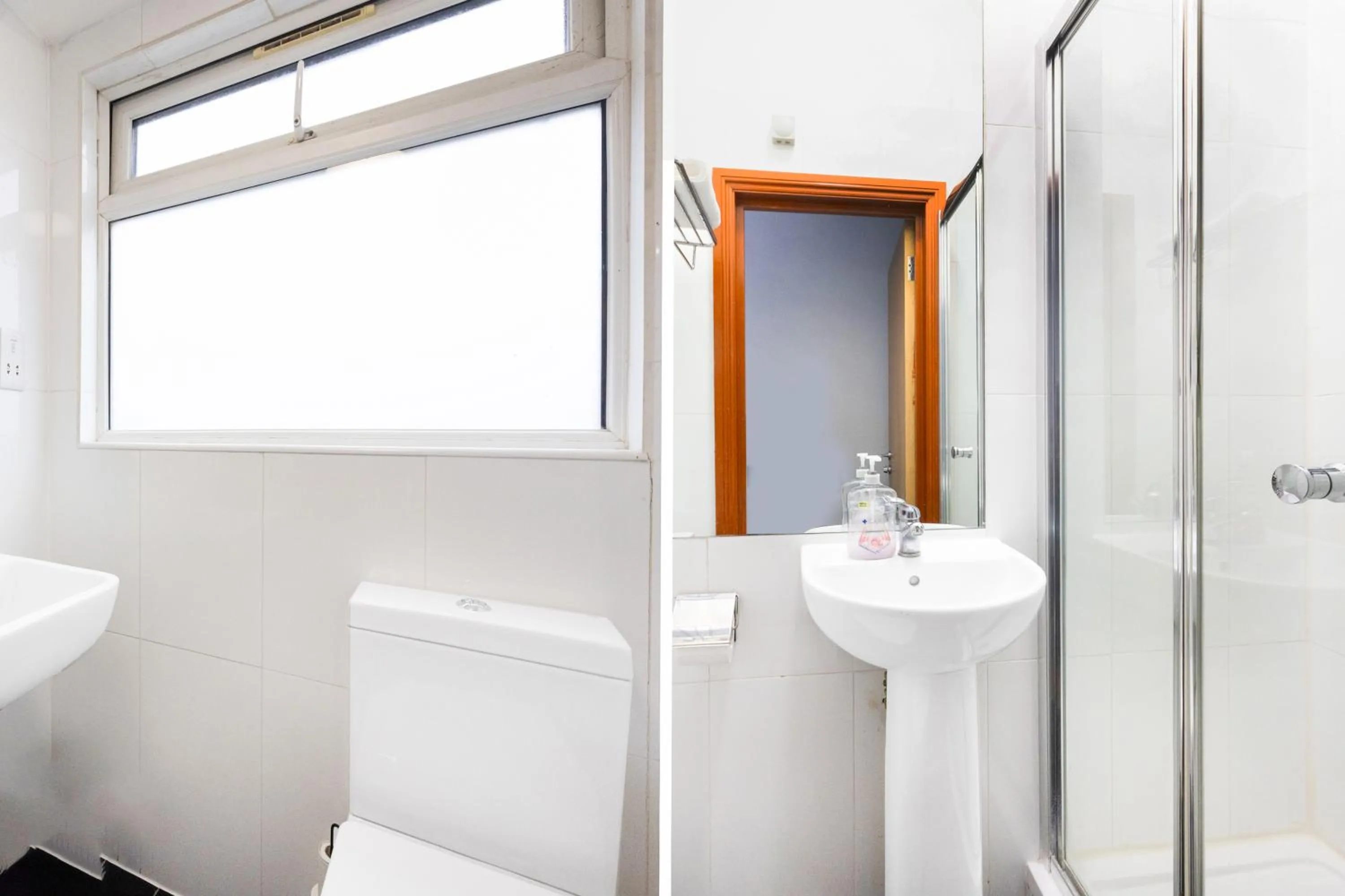 Bathroom in Arinza Hotel, London Ilford