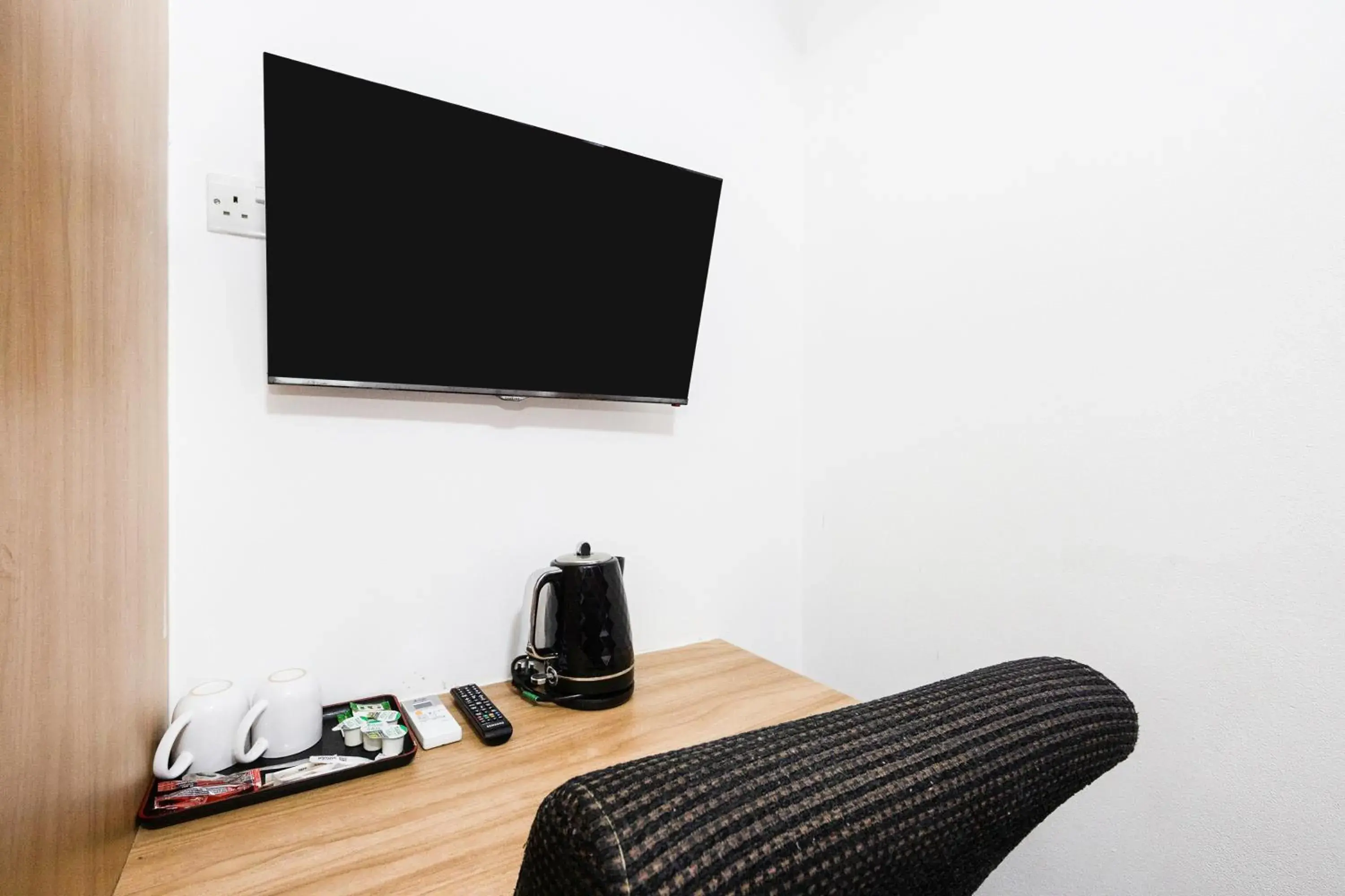 TV and multimedia in Arinza Hotel, London Ilford TV and multimedia in Arinza Hotel, London Ilford