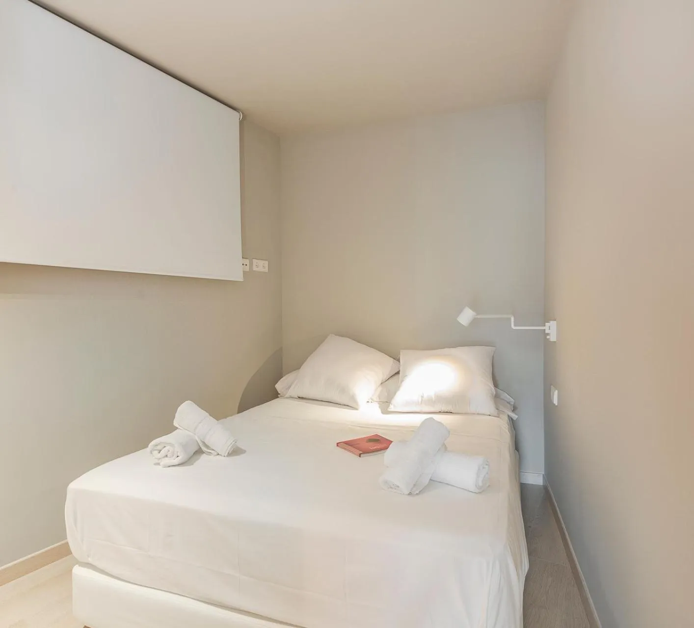 Bed in Daro Apartments