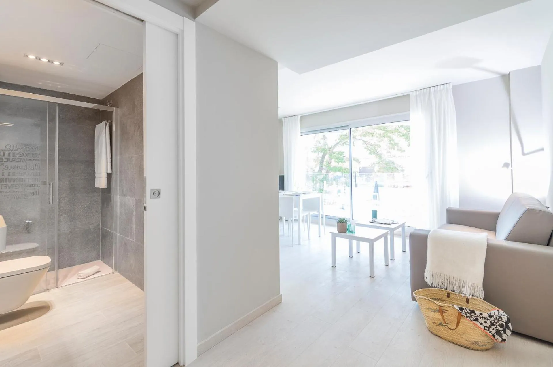 Seating area in Daro Apartments