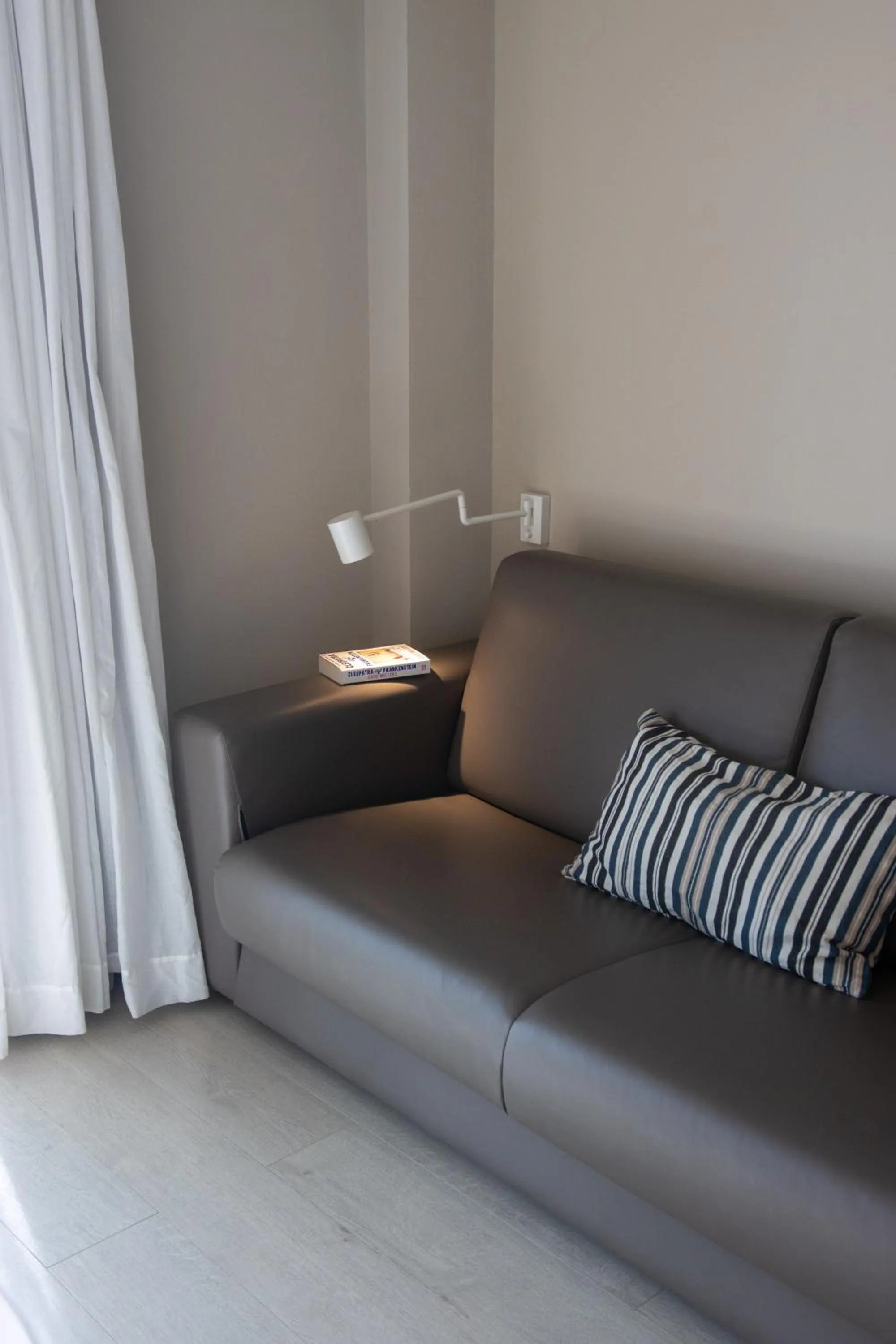 Living room in Daro Apartments