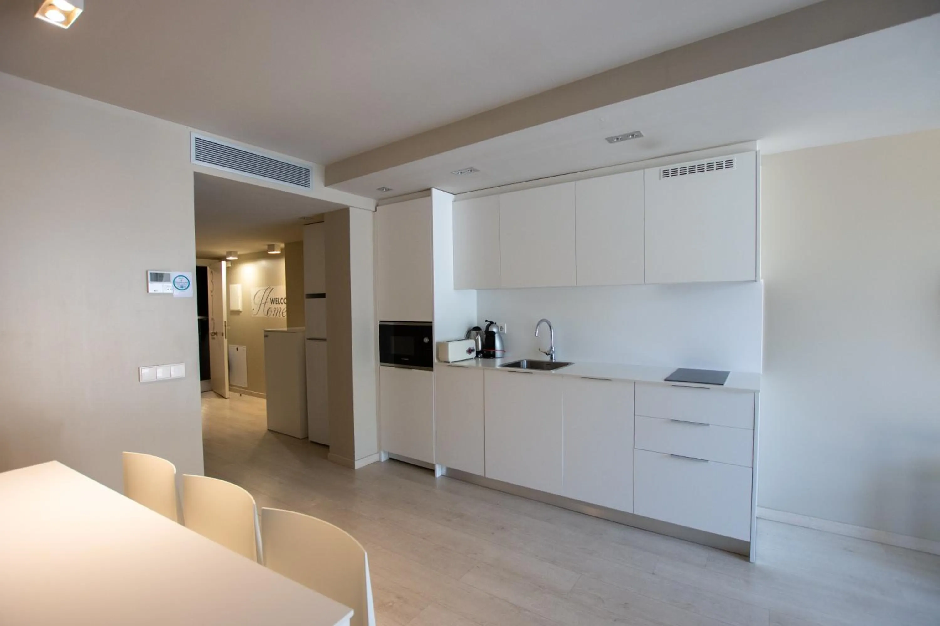 stove in Daro Apartments