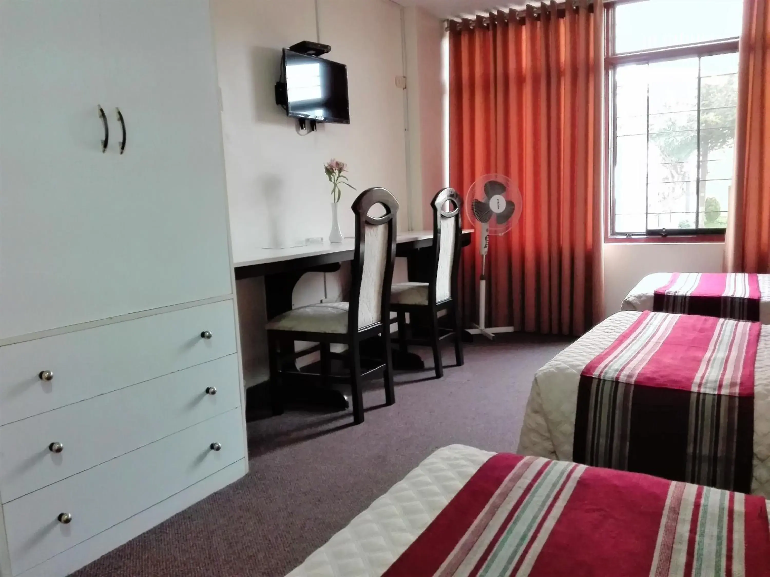 Triple Room with Private Bathroom in Los Q'eros Triple Room with Private Bathroom in Los Q'eros