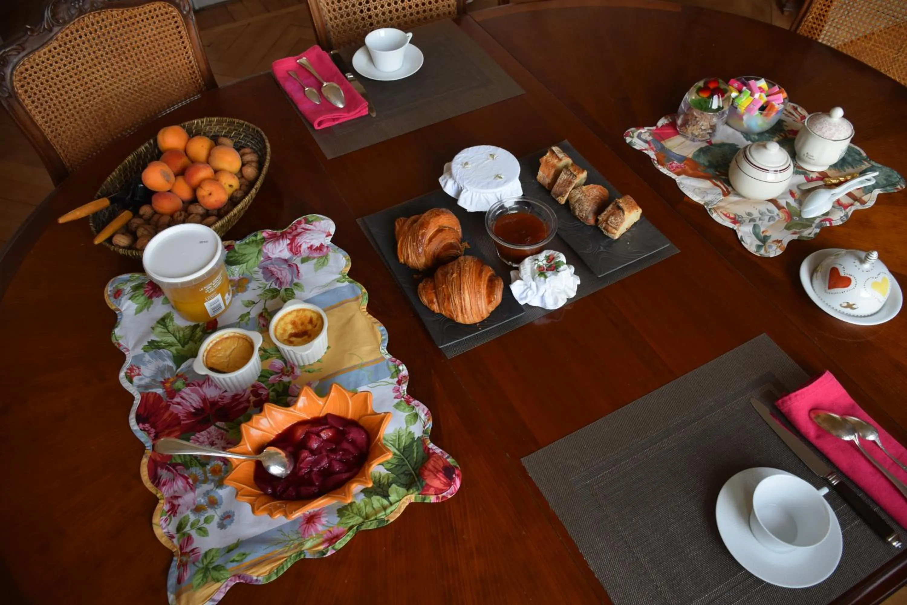 Food and drinks in CLOCHI-CLOCHA