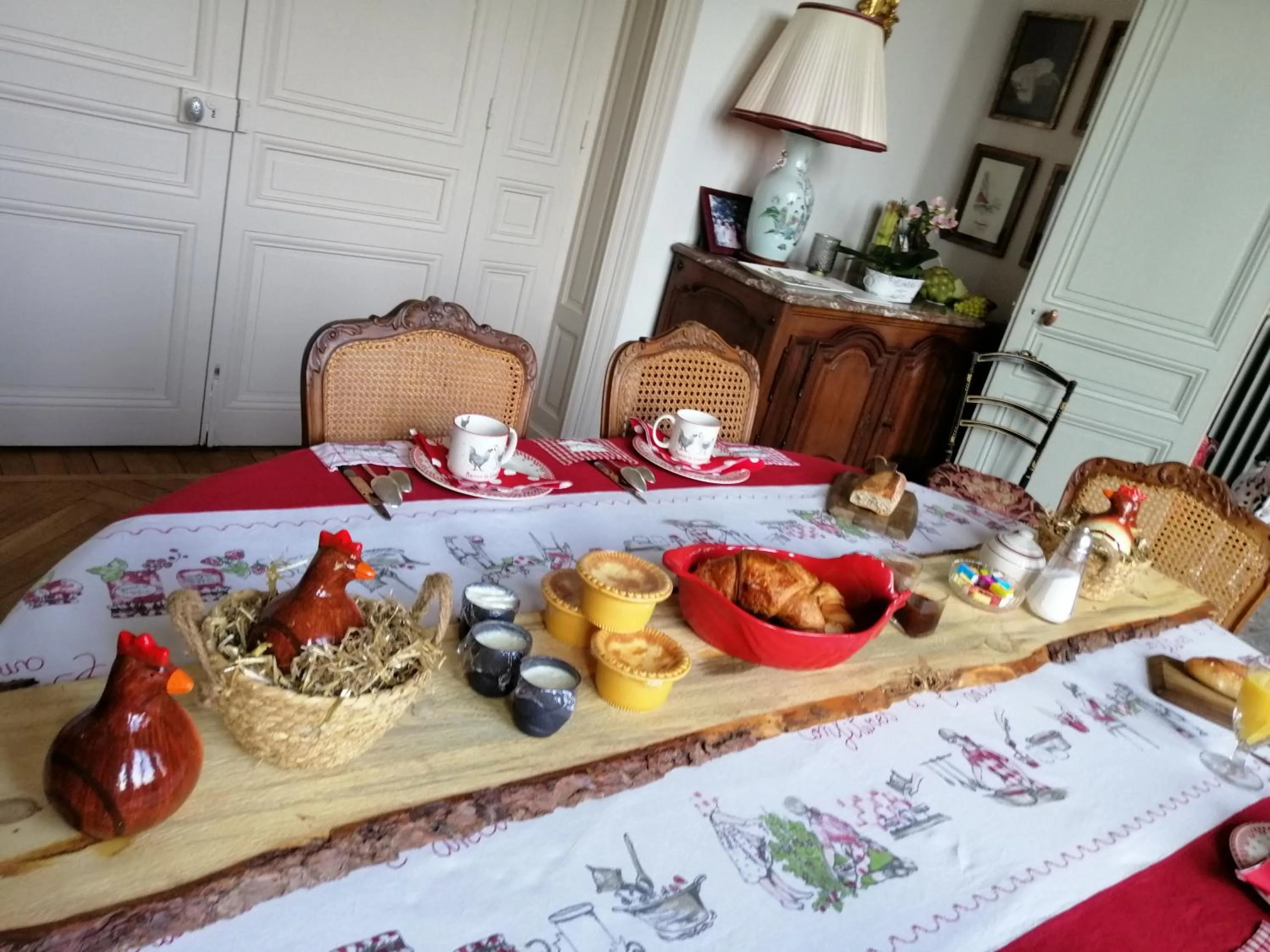 Food and drinks in CLOCHI-CLOCHA