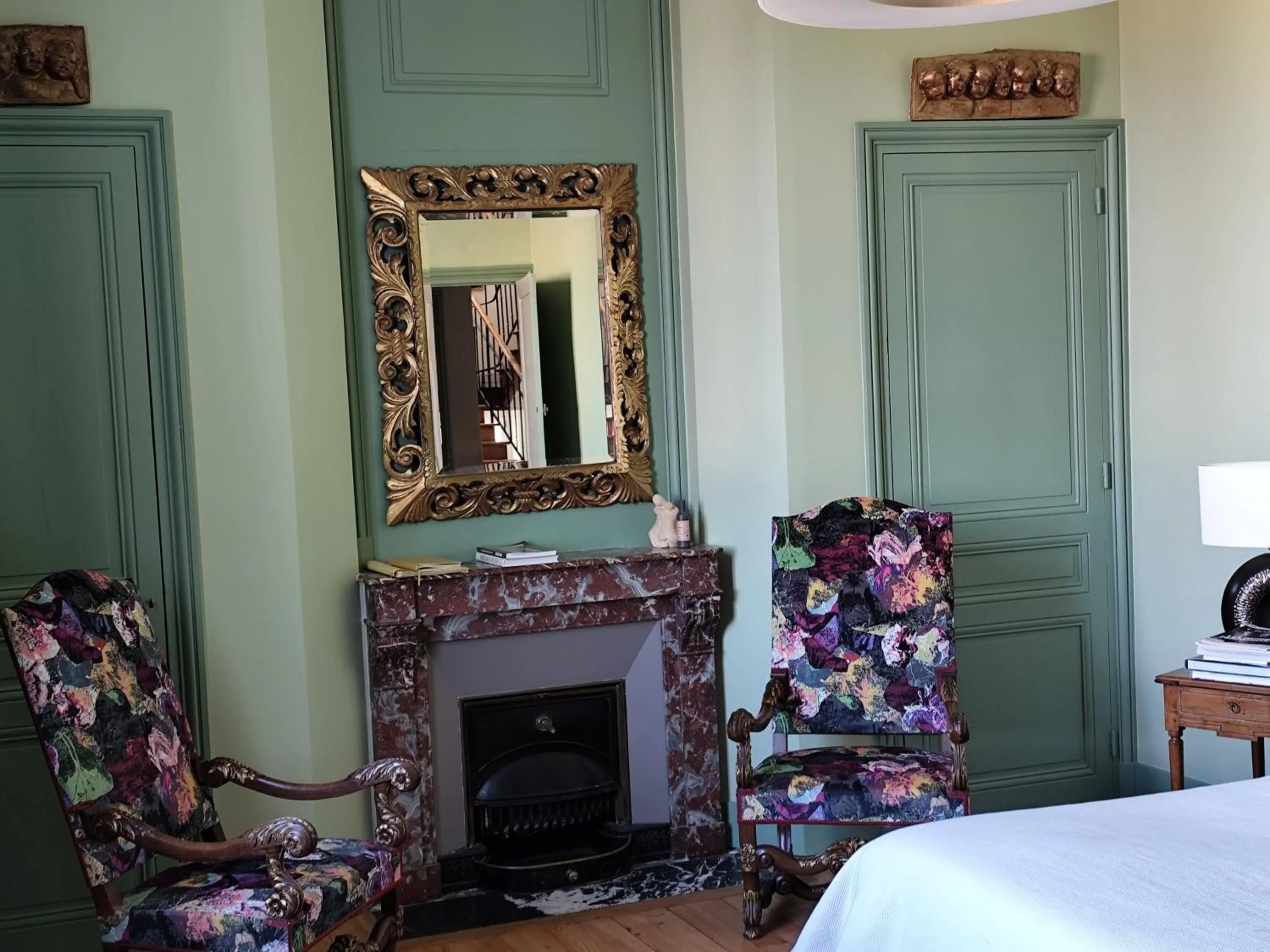 Photo of the whole room in CLOCHI-CLOCHA