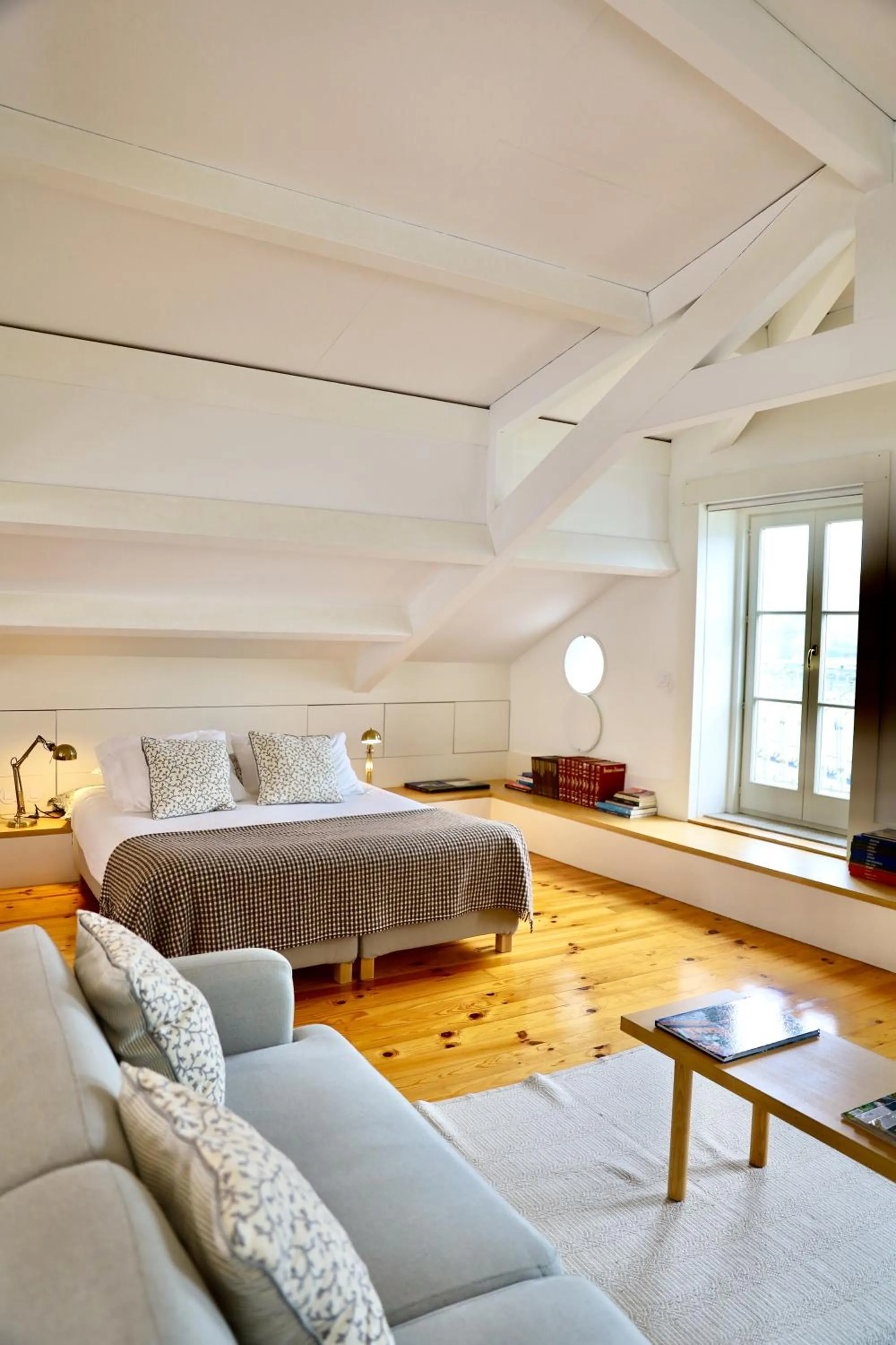 Bed in Douro River Studios