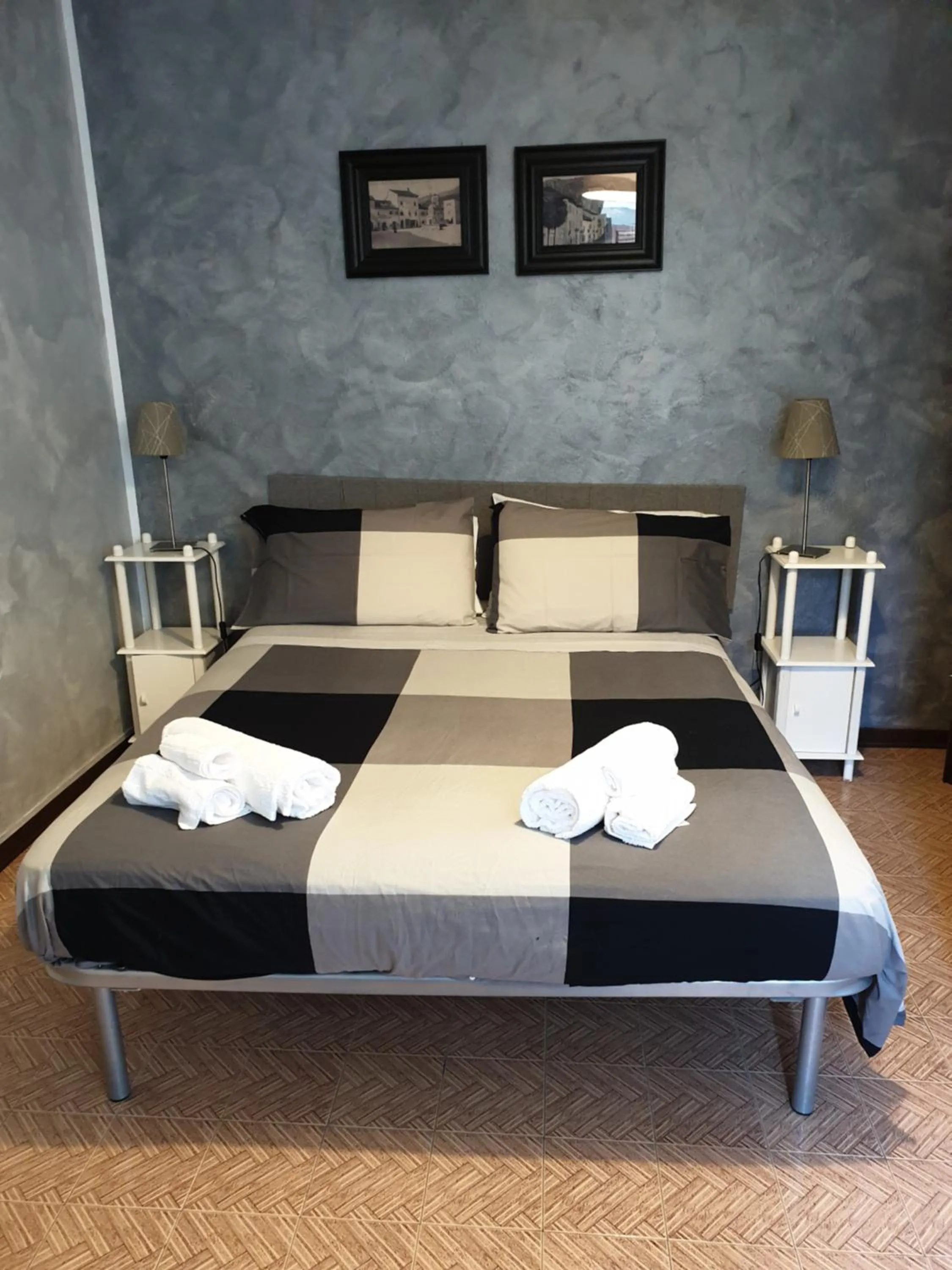 Bedroom, Bed in hotel Bologna