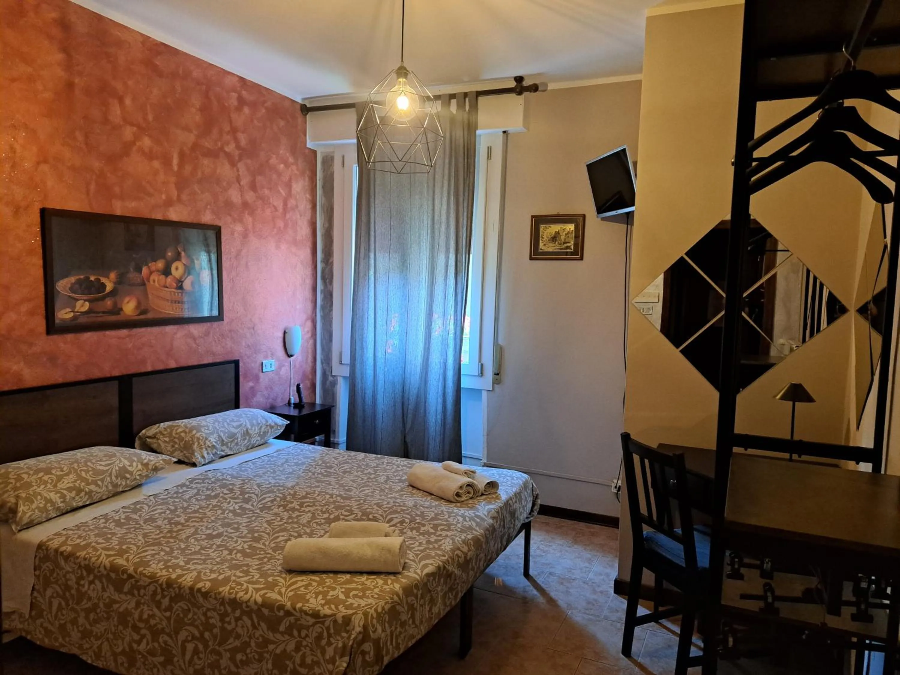 Bedroom, Bed in hotel Bologna