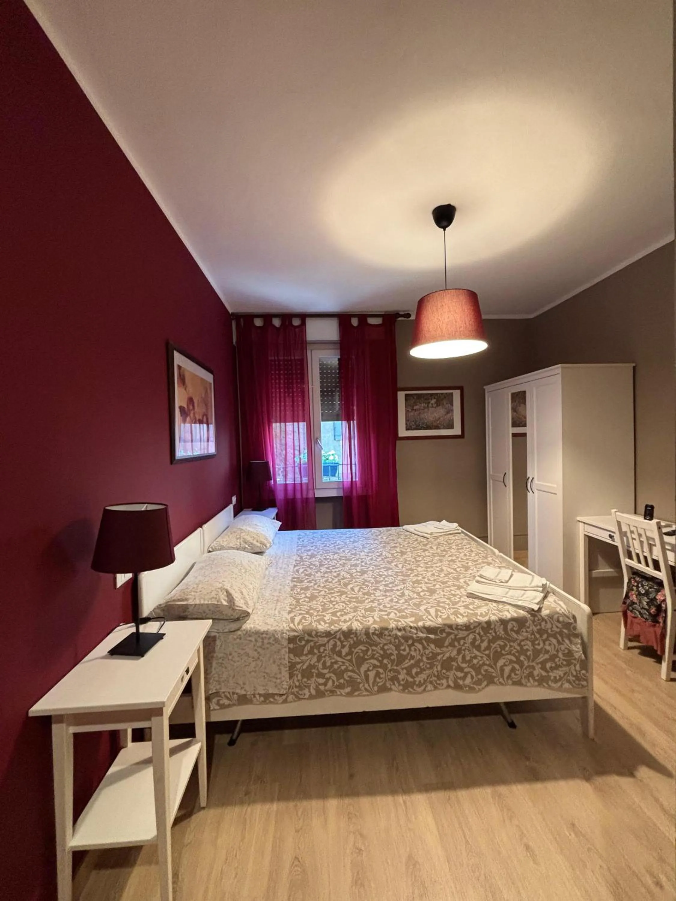 Bedroom, Bed in hotel Bologna