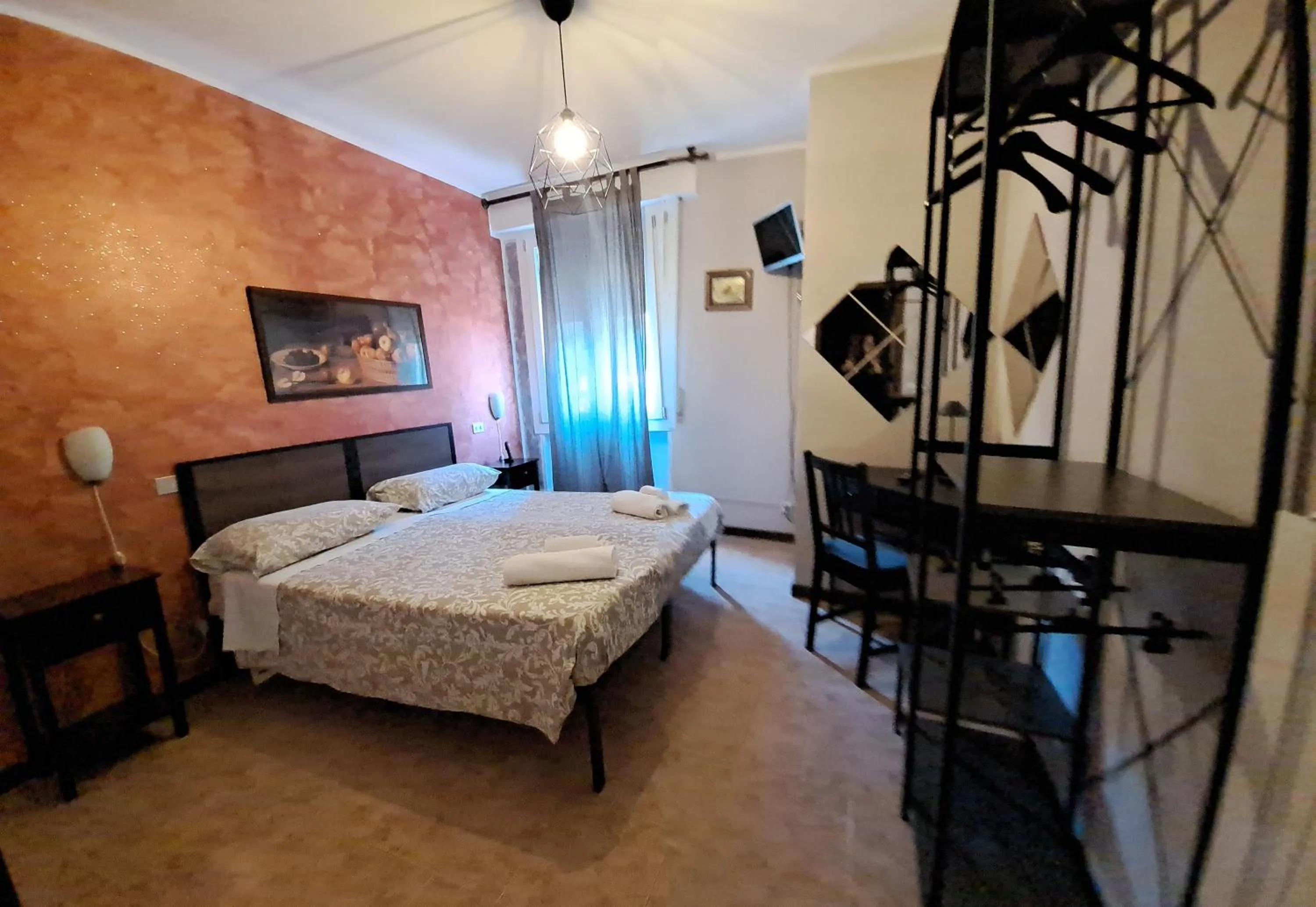 Bedroom, Bed in hotel Bologna