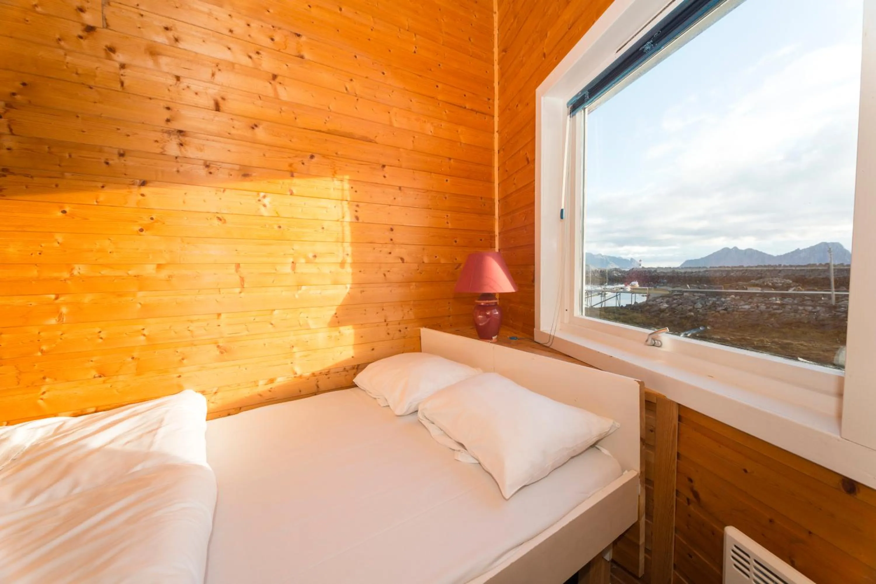 Photo of the whole room, Bed in Statsbuene i Kabelvåg