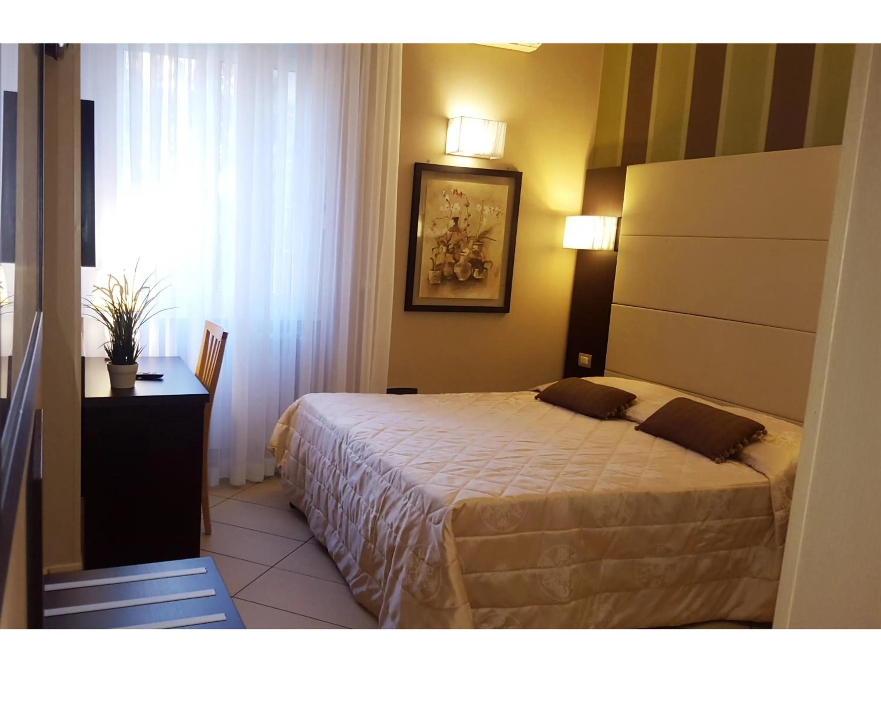 Photo of the whole room, Bed in B&B Emozioni Romane