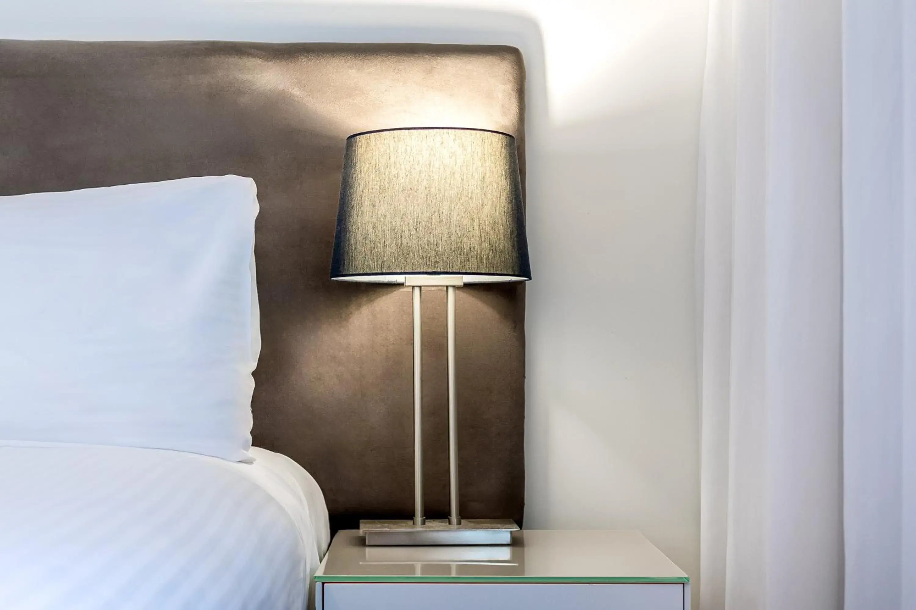 Bed in Oaks Nelson Bay Lure Suites Bed in Oaks Nelson Bay Lure Suites