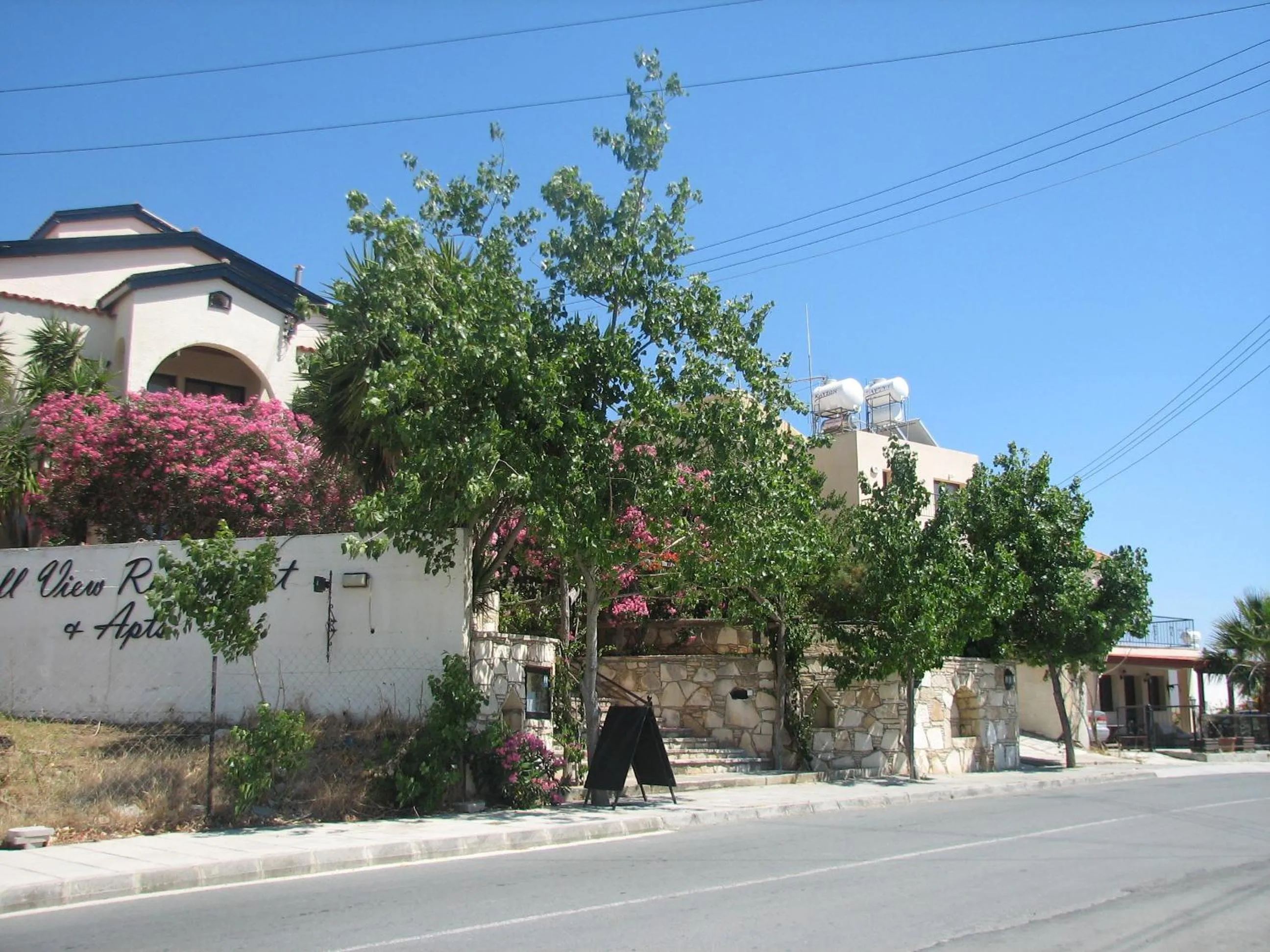Facade/entrance in Hill View Hotel Apartments