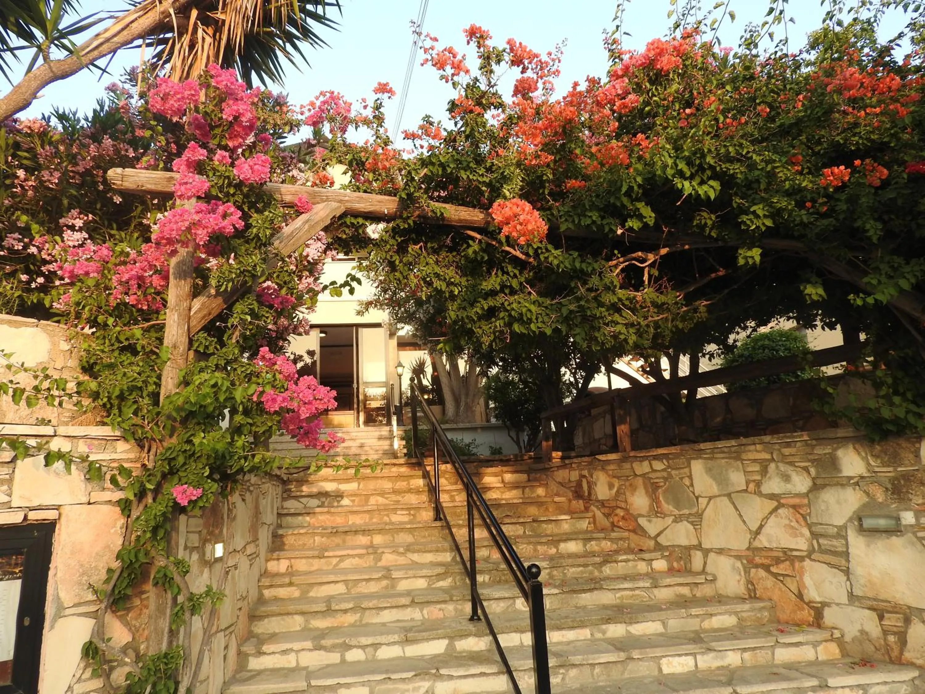 Facade/entrance in Hill View Hotel Apartments
