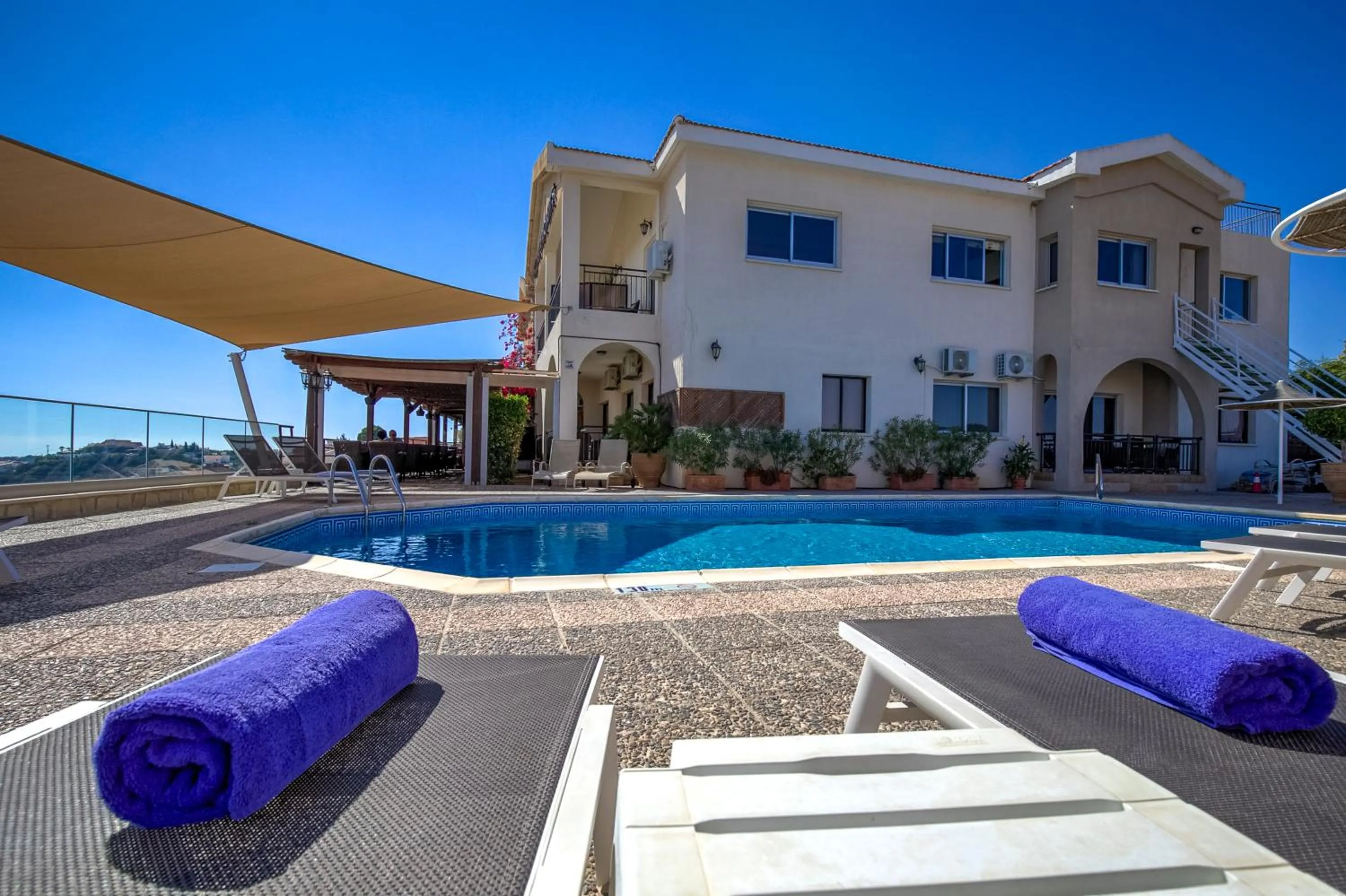 Hill View Hotel Apartments