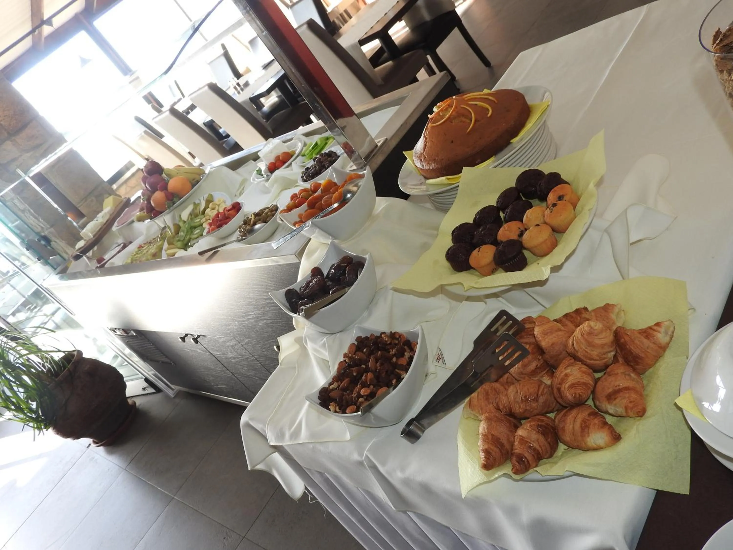 Continental breakfast in Hill View Hotel Apartments