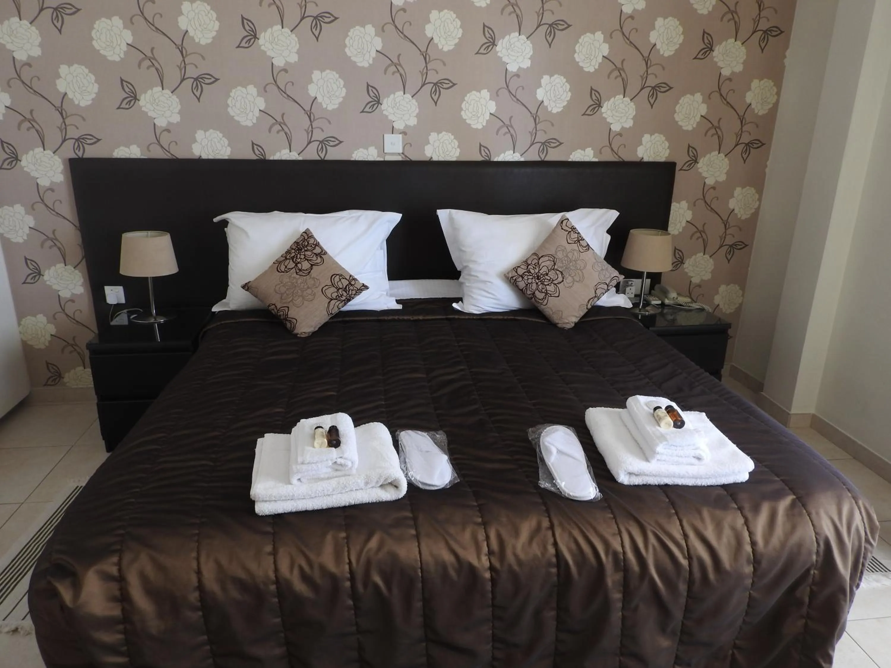 Bedroom, Bed in Hill View Hotel Apartments