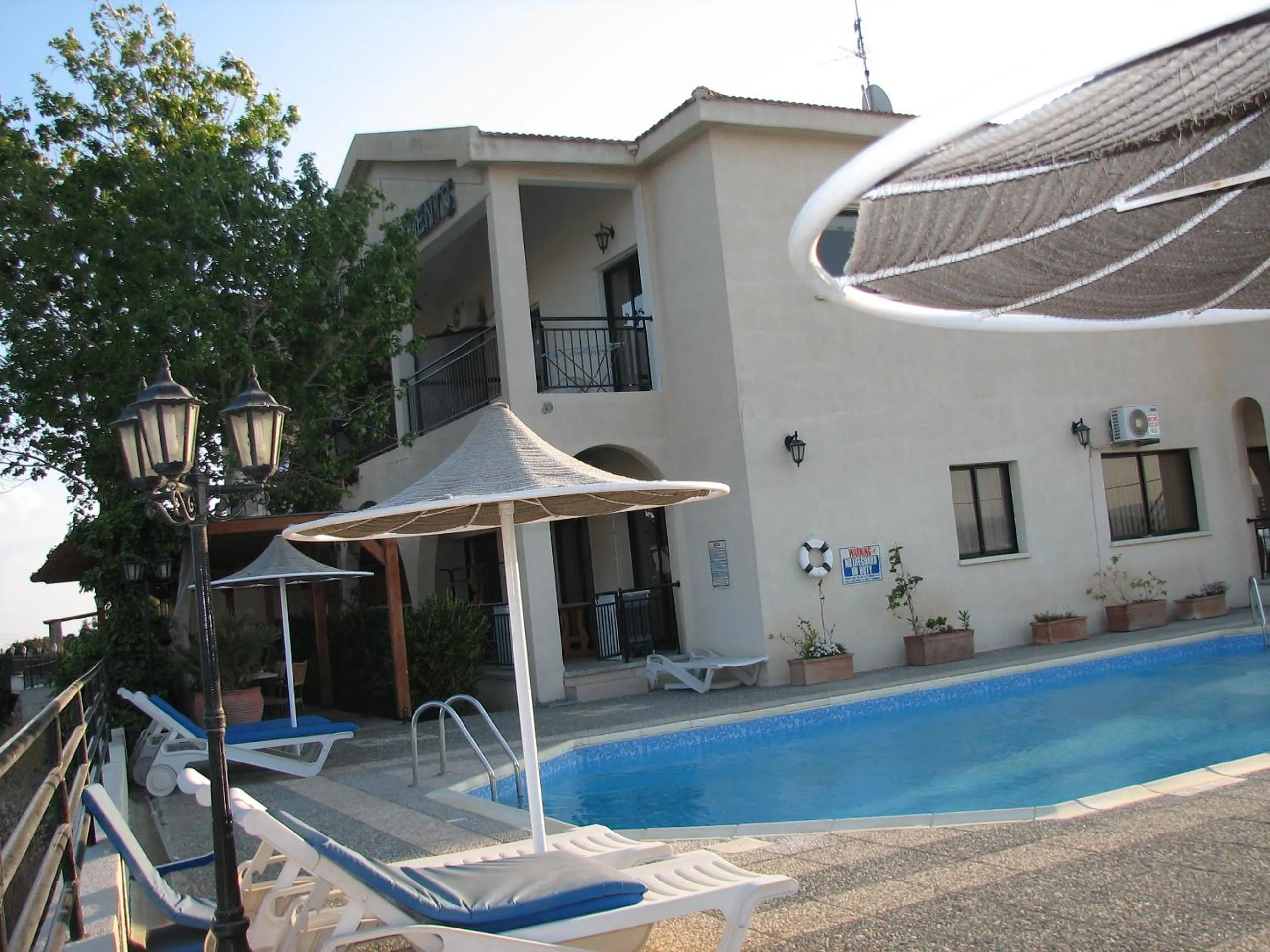 Facade/entrance in Hill View Hotel Apartments