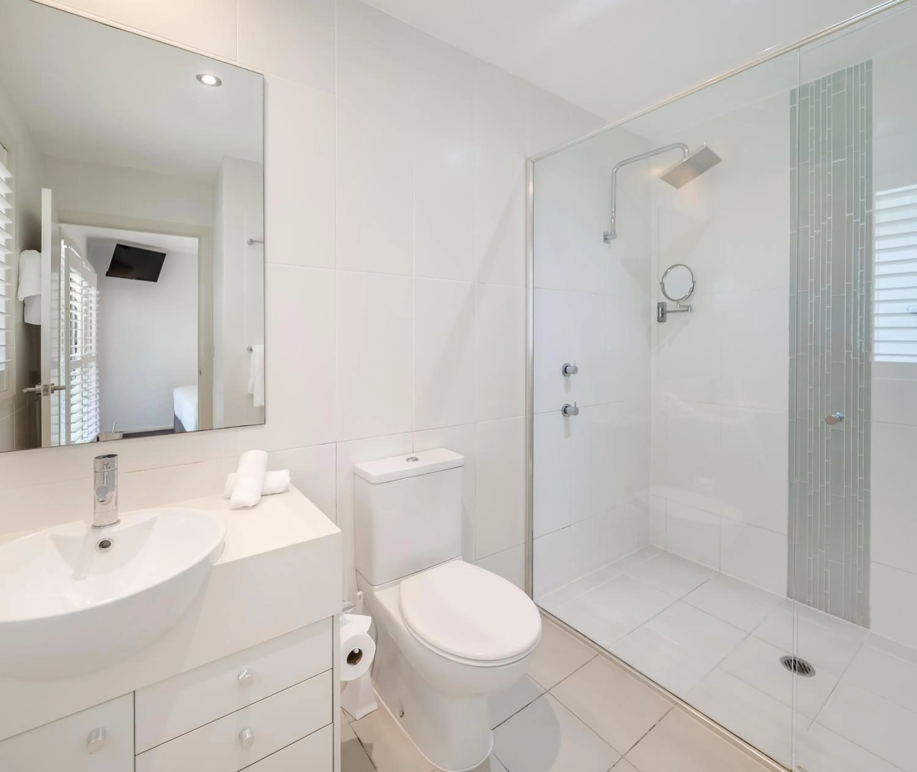 Shower in Oaks Port Stephens Pacific Blue Resort