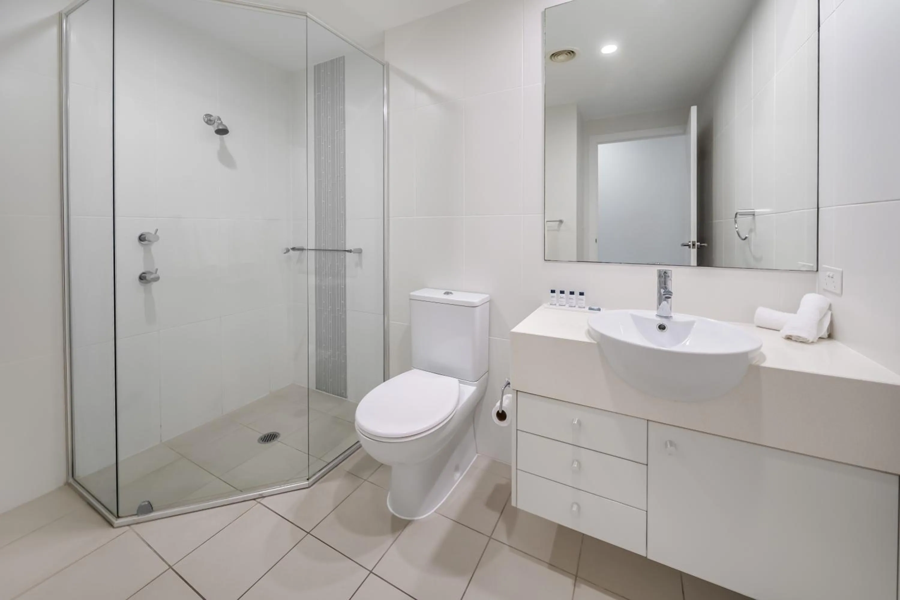 Shower in Oaks Port Stephens Pacific Blue Resort