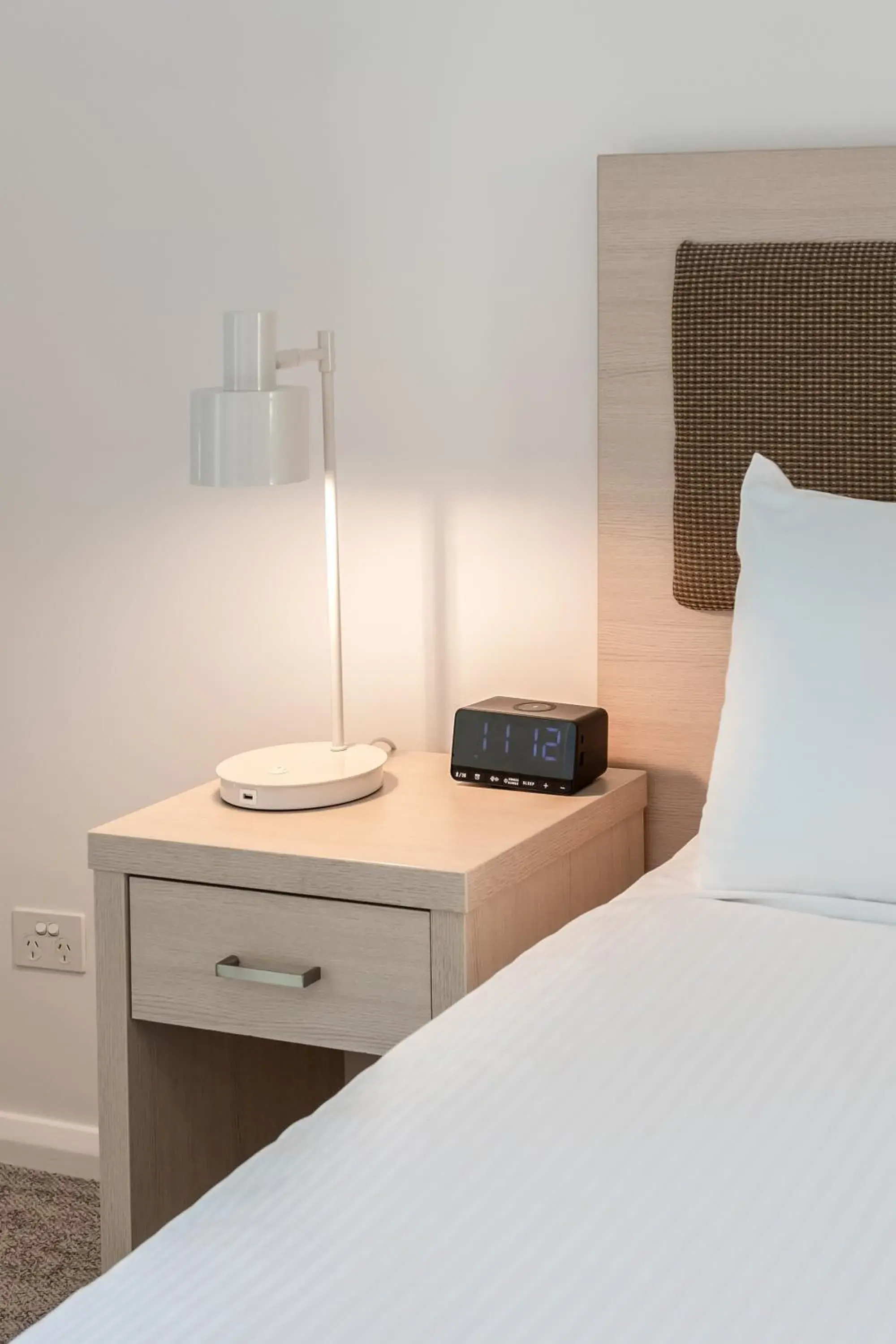 hair dresser, Bed in Oaks Port Stephens Pacific Blue Resort hair dresser, Bed in Oaks Port Stephens Pacific Blue Resort