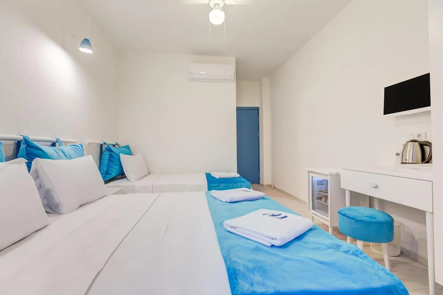 Bed in Villa Peri Alacati