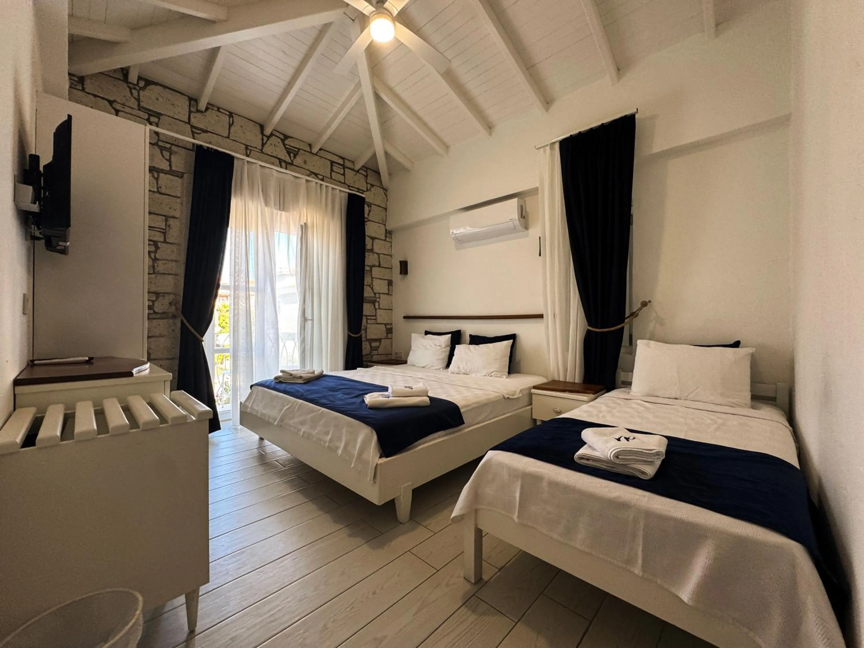 Bed in Villa Peri Alacati