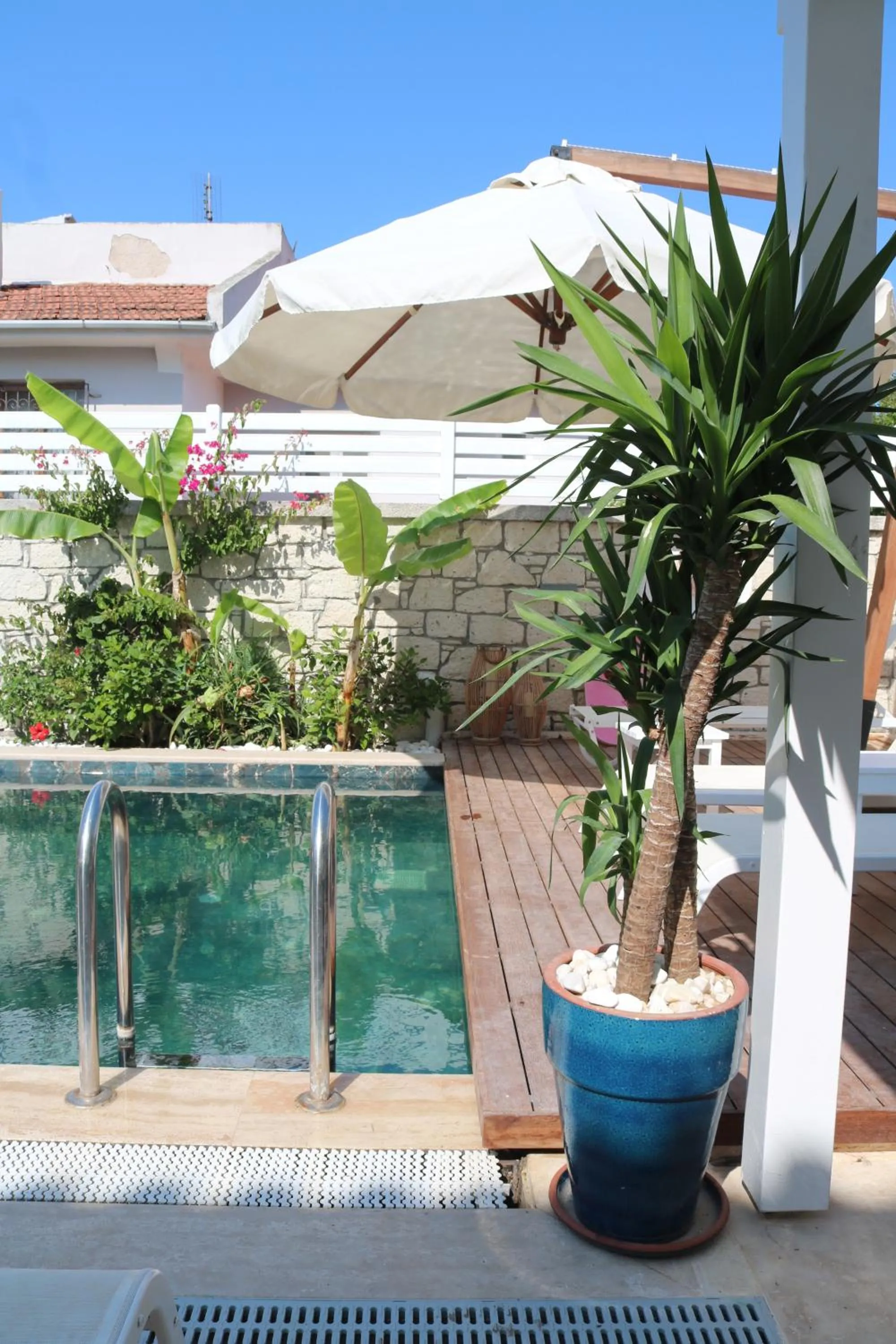 Garden in Villa Peri Alacati