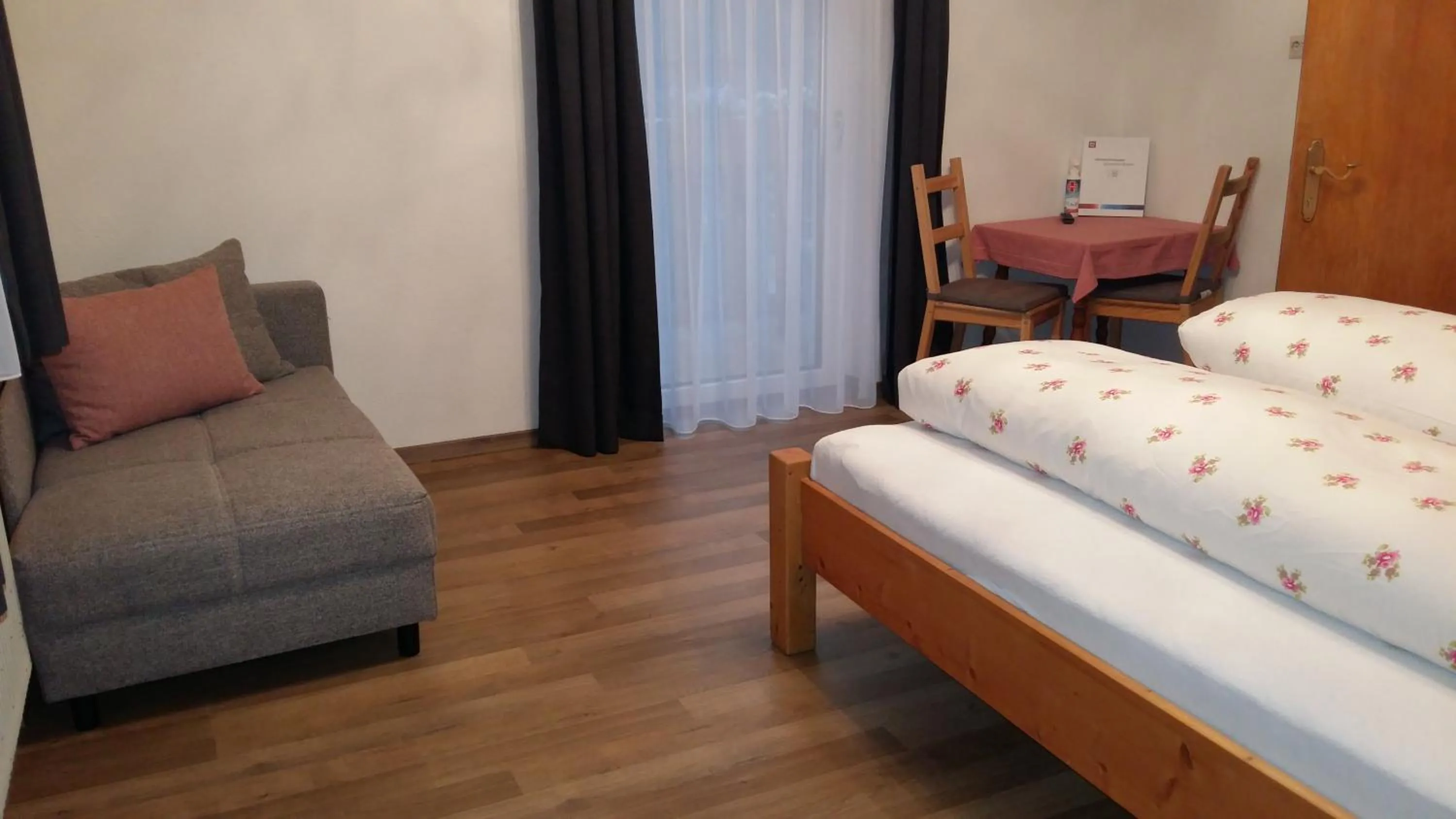 Photo of the whole room, Bed in Haus Alpina