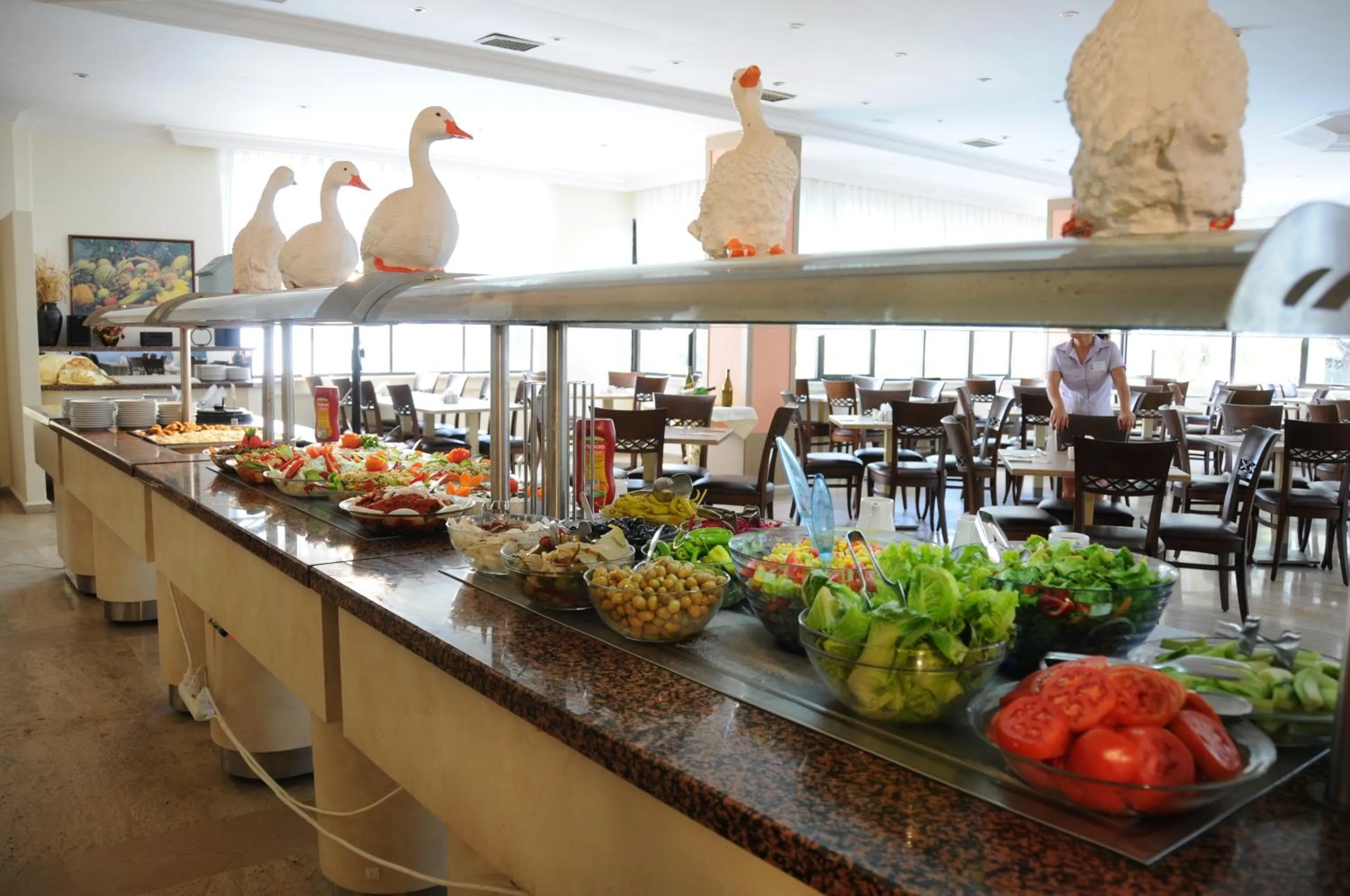 Restaurant/places to eat in Sesin Hotel