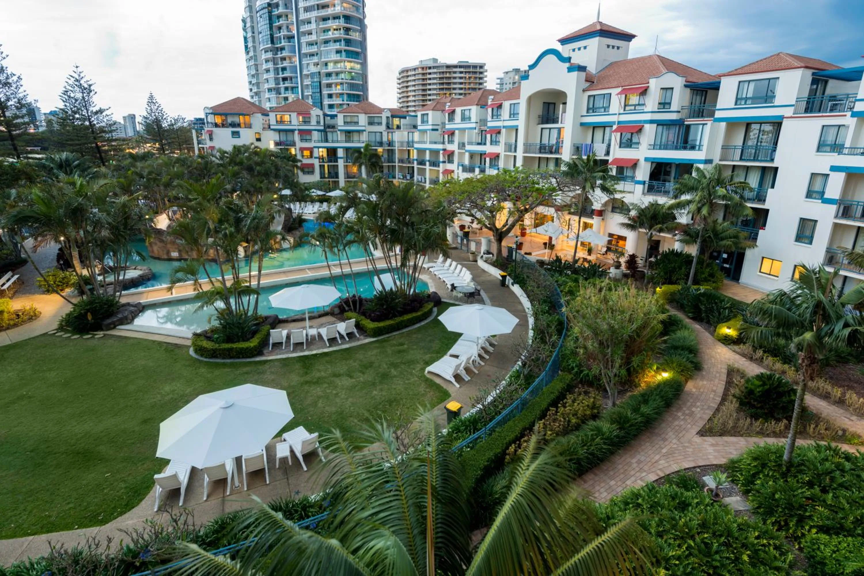 Area and facilities in Oaks Gold Coast Calypso Plaza Suites