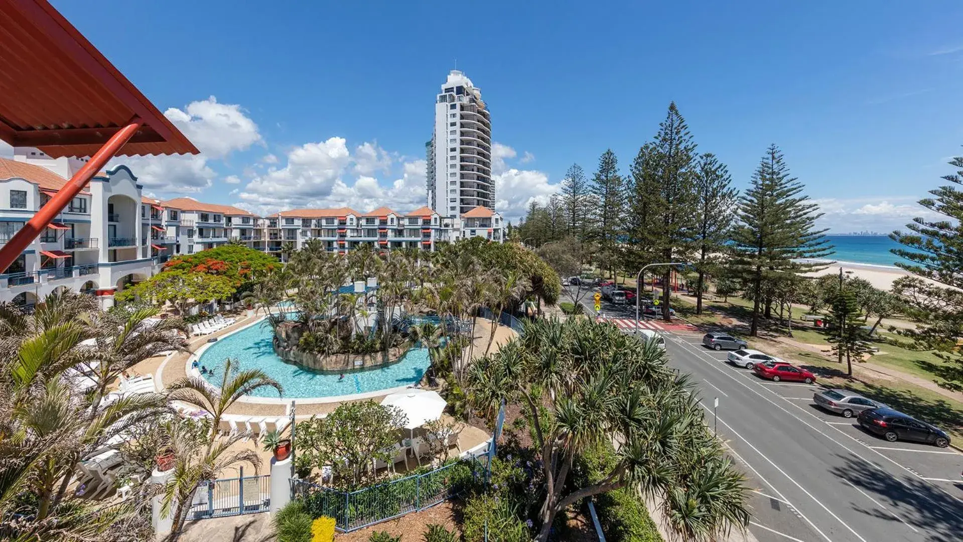 Bird's eye view in Oaks Gold Coast Calypso Plaza Suites Bird's eye view in Oaks Gold Coast Calypso Plaza Suites