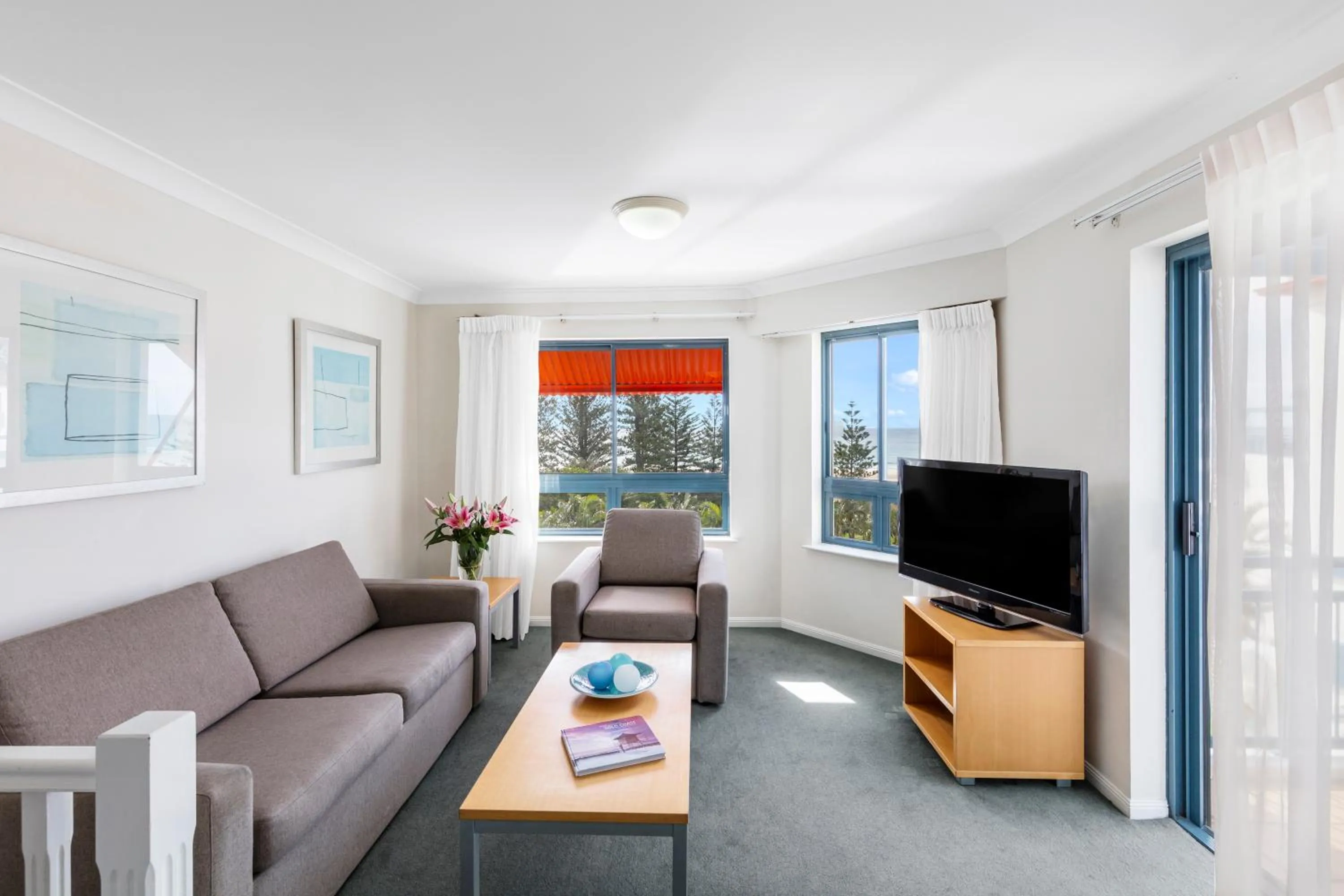 Living room in Oaks Gold Coast Calypso Plaza Suites