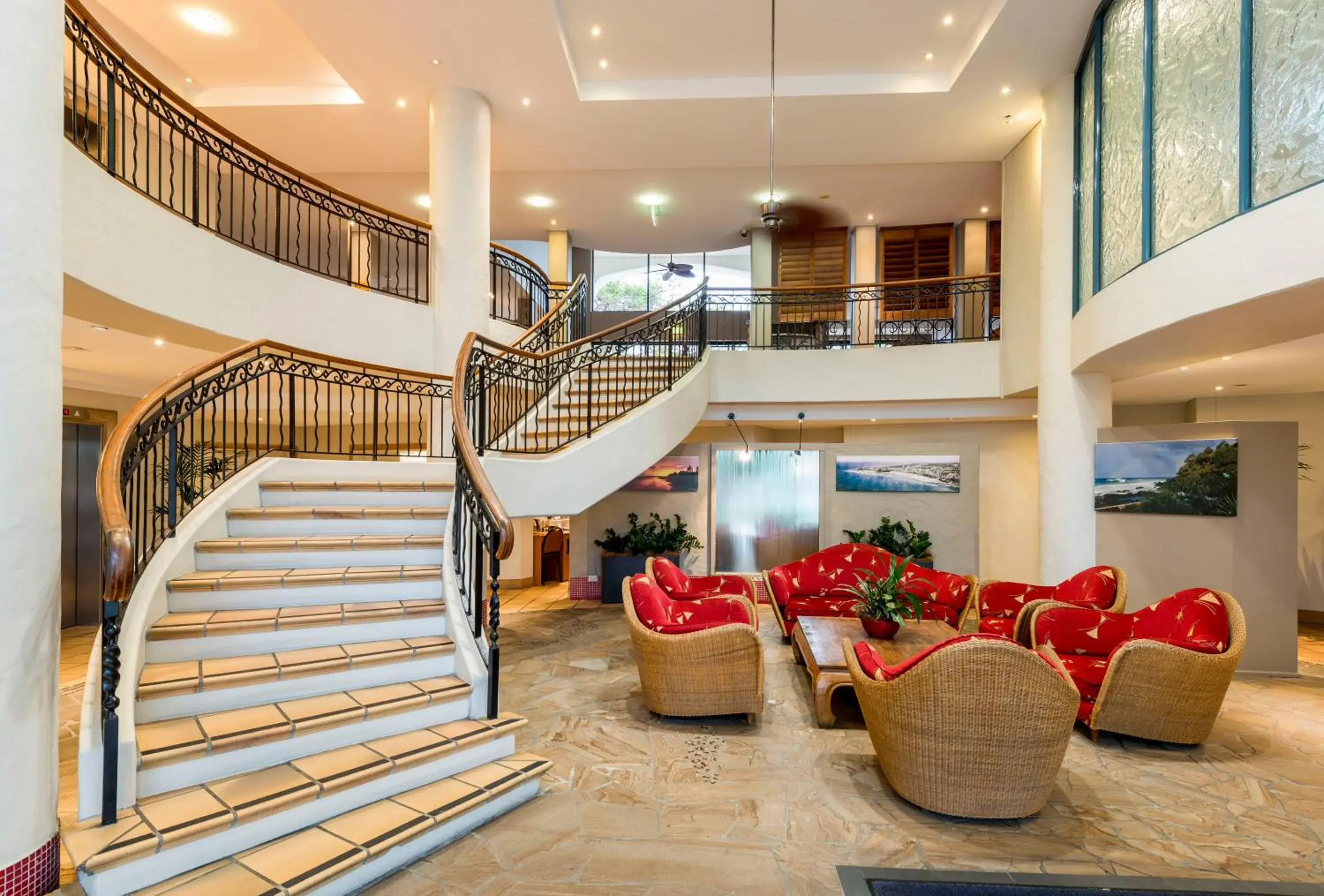 Lobby or reception in Oaks Gold Coast Calypso Plaza Suites Lobby or reception in Oaks Gold Coast Calypso Plaza Suites