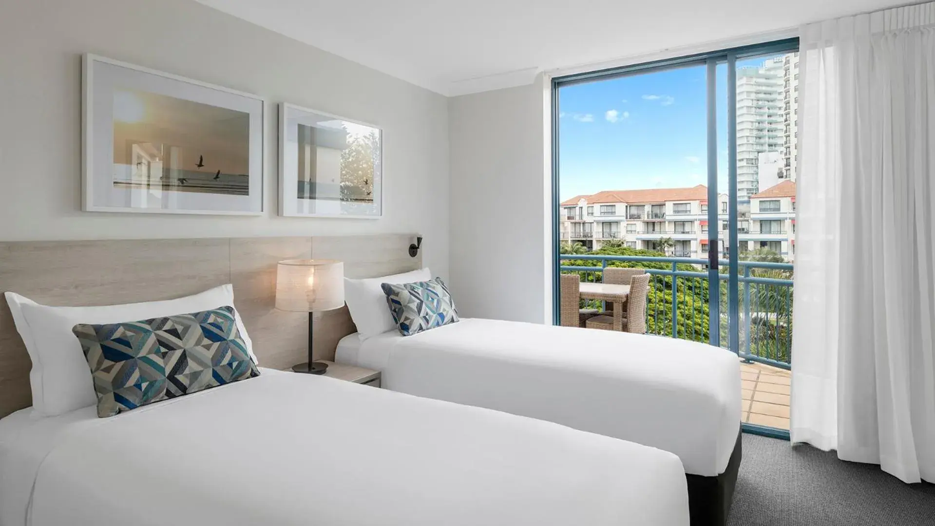 Bedroom, Bed in Oaks Gold Coast Calypso Plaza Suites Bedroom, Bed in Oaks Gold Coast Calypso Plaza Suites