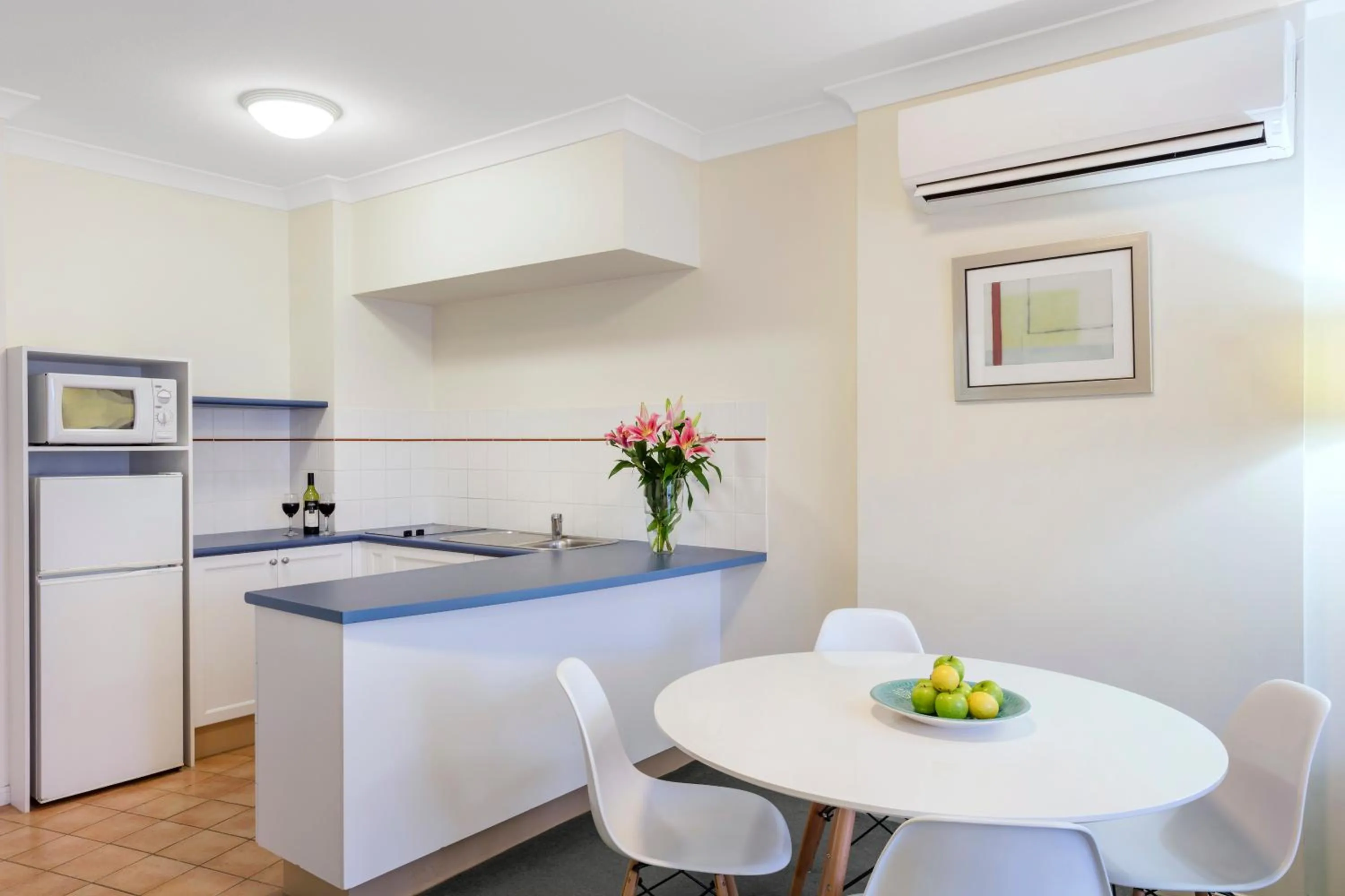 Living room in Oaks Gold Coast Calypso Plaza Suites