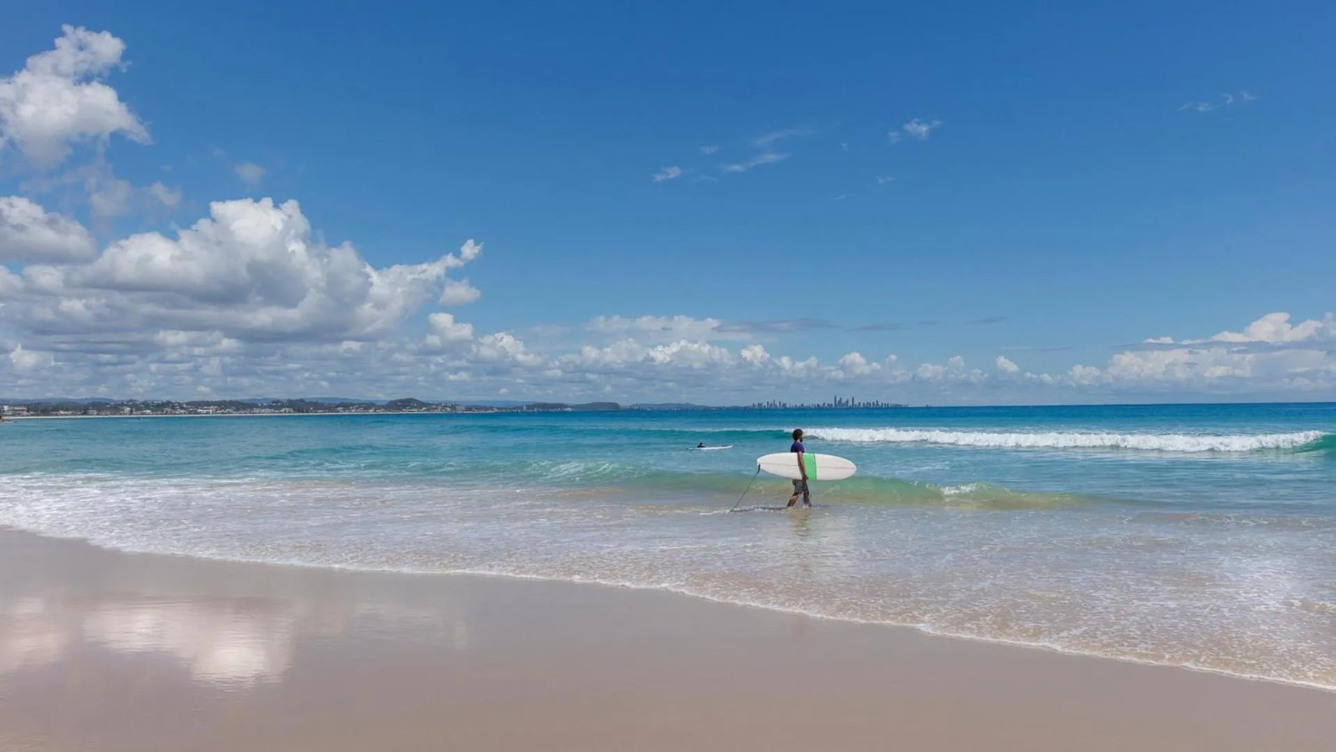 Beach in Oaks Gold Coast Calypso Plaza Suites