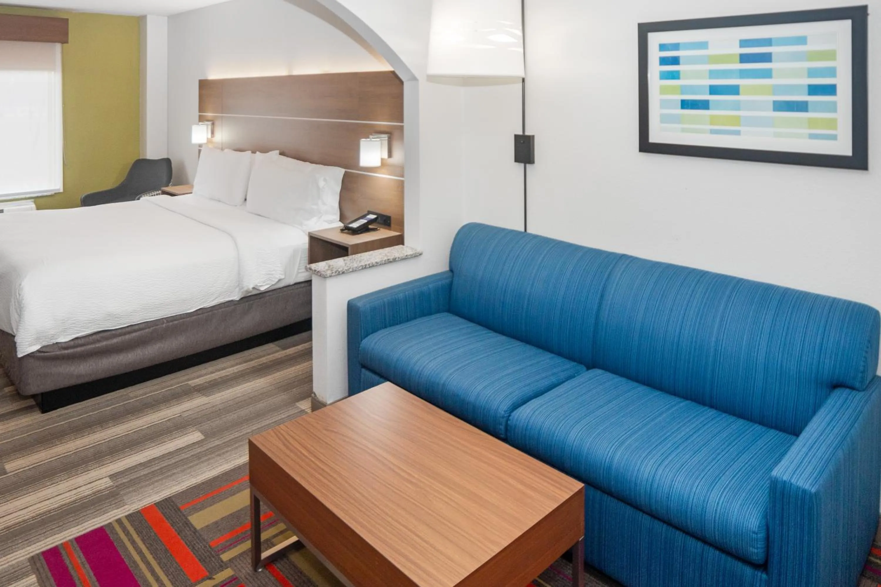 Holiday Inn Express and Suites Stroudsburg-Poconos by IHG