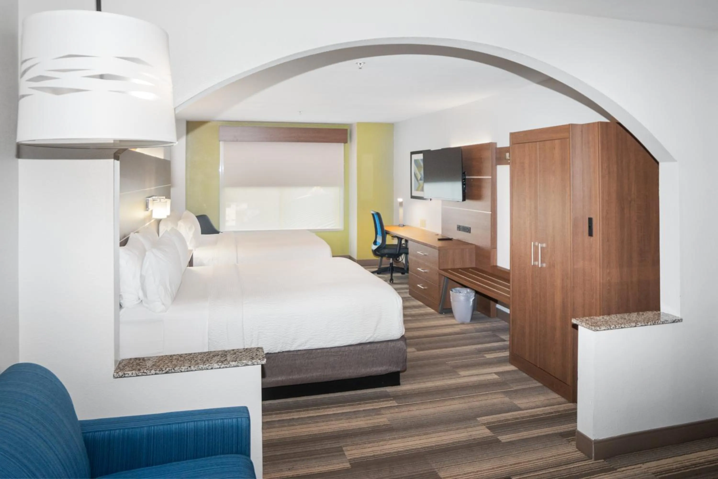 Holiday Inn Express and Suites Stroudsburg-Poconos by IHG