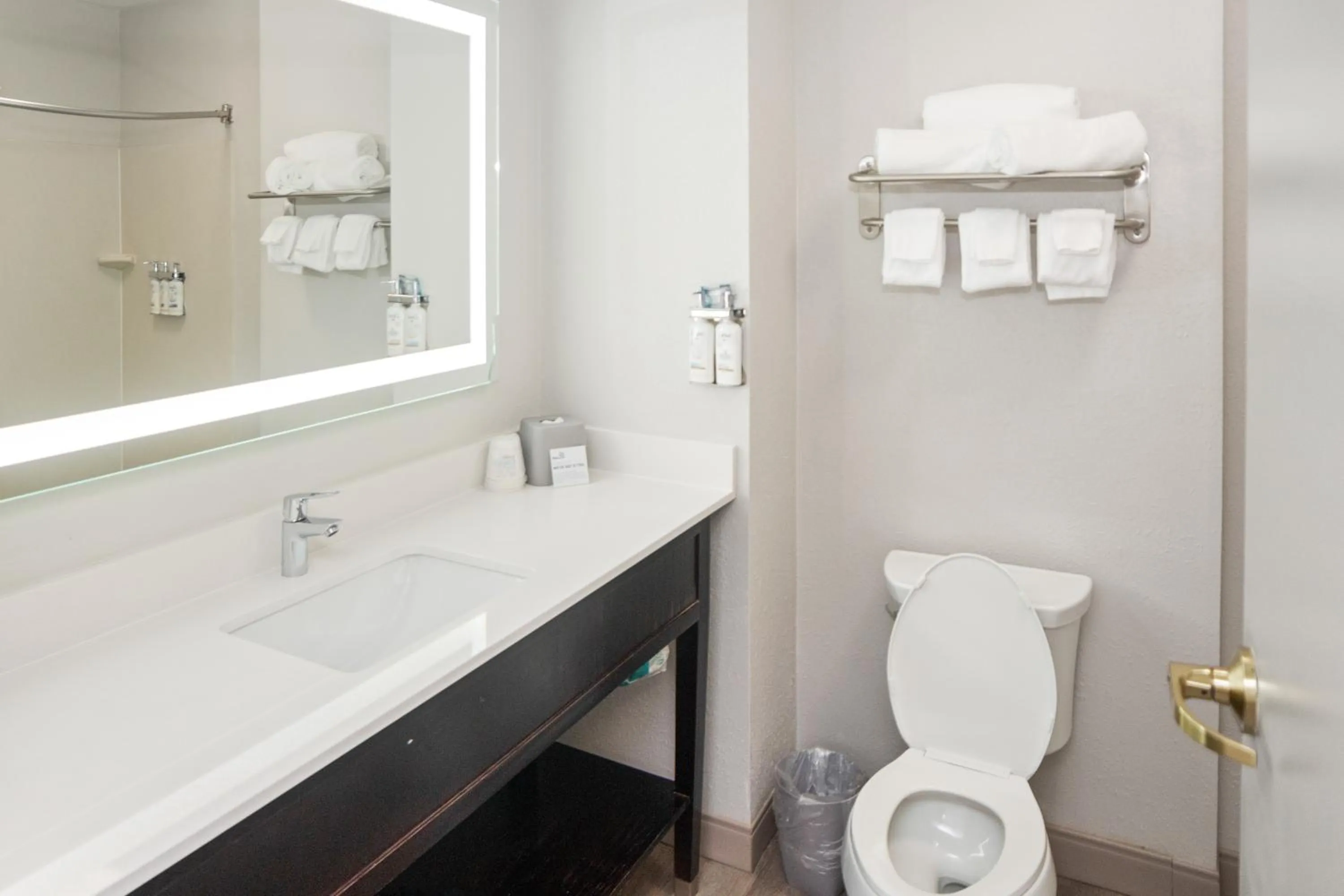 Holiday Inn Express and Suites Stroudsburg-Poconos by IHG