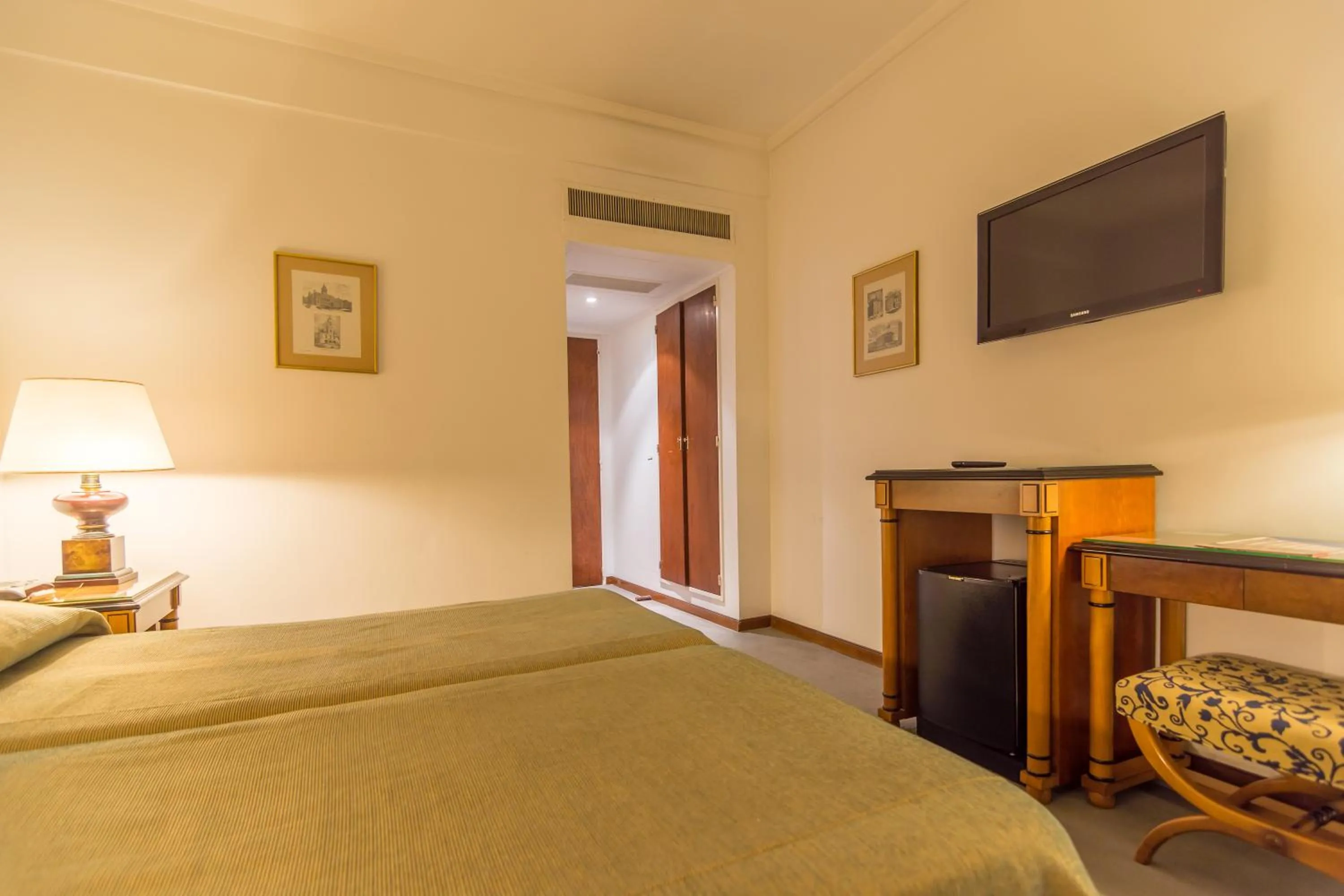 Bed in Hotel Libertador