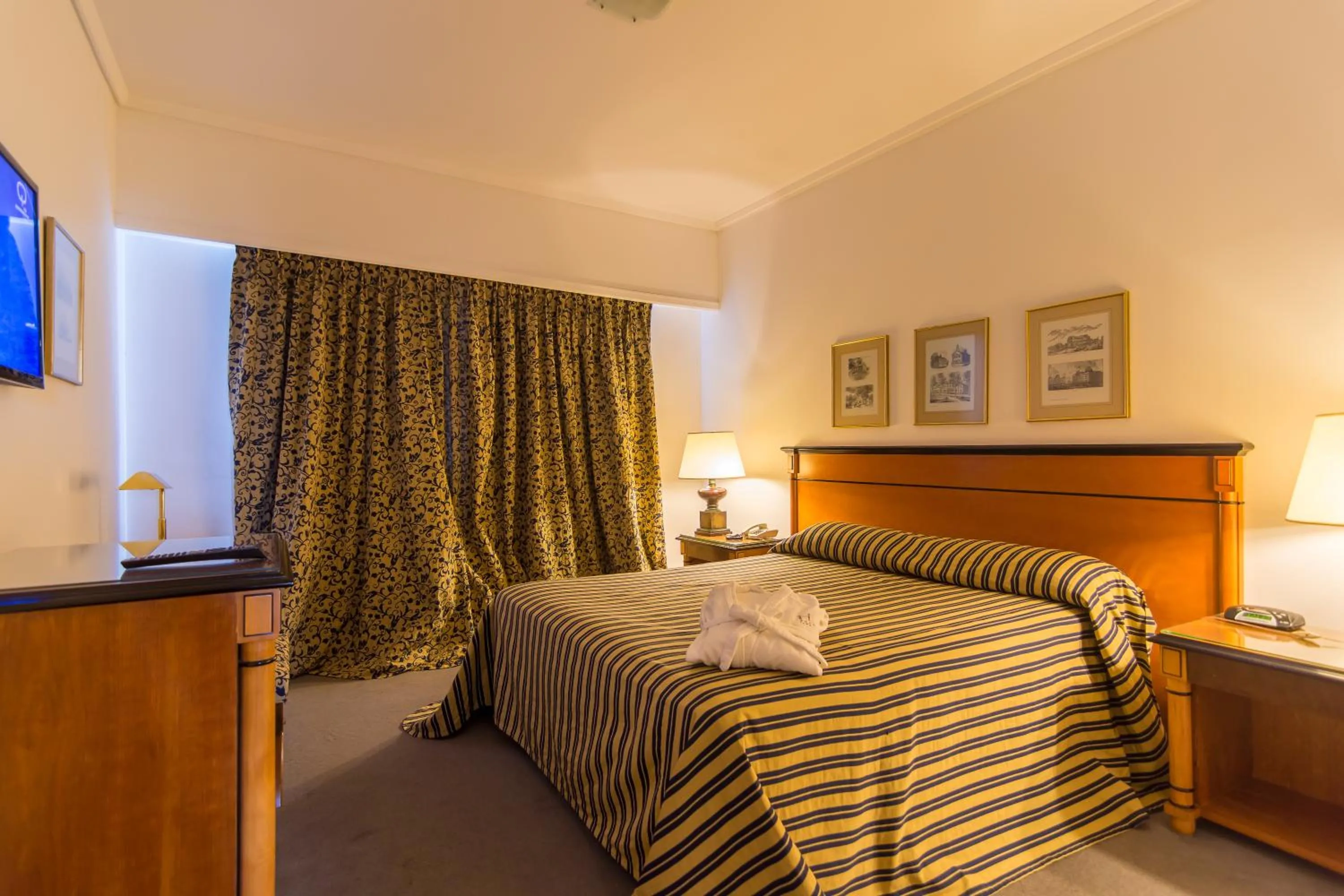 Bed in Hotel Libertador